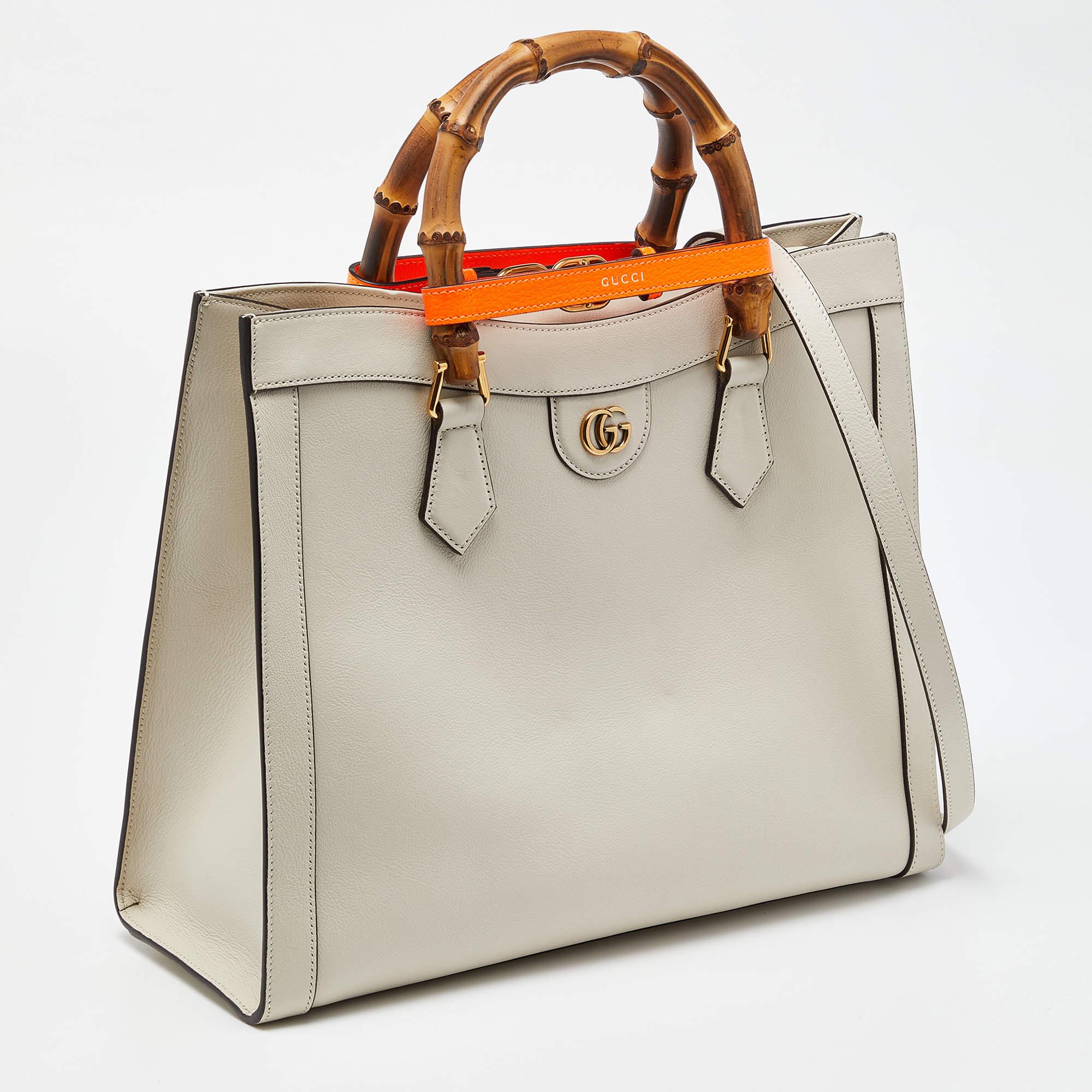Women's Gucci Off White Leather Medium Diana Tote For Sale