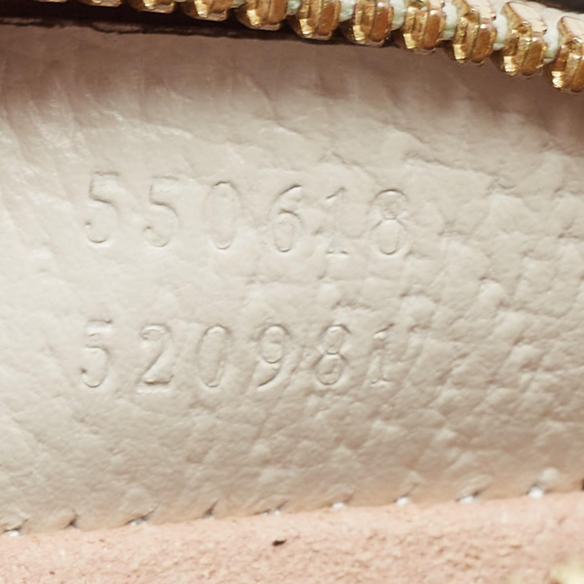 Gucci - Mini sac à bandoulière rond Ophidia en cuir blanc cassé en vente 7