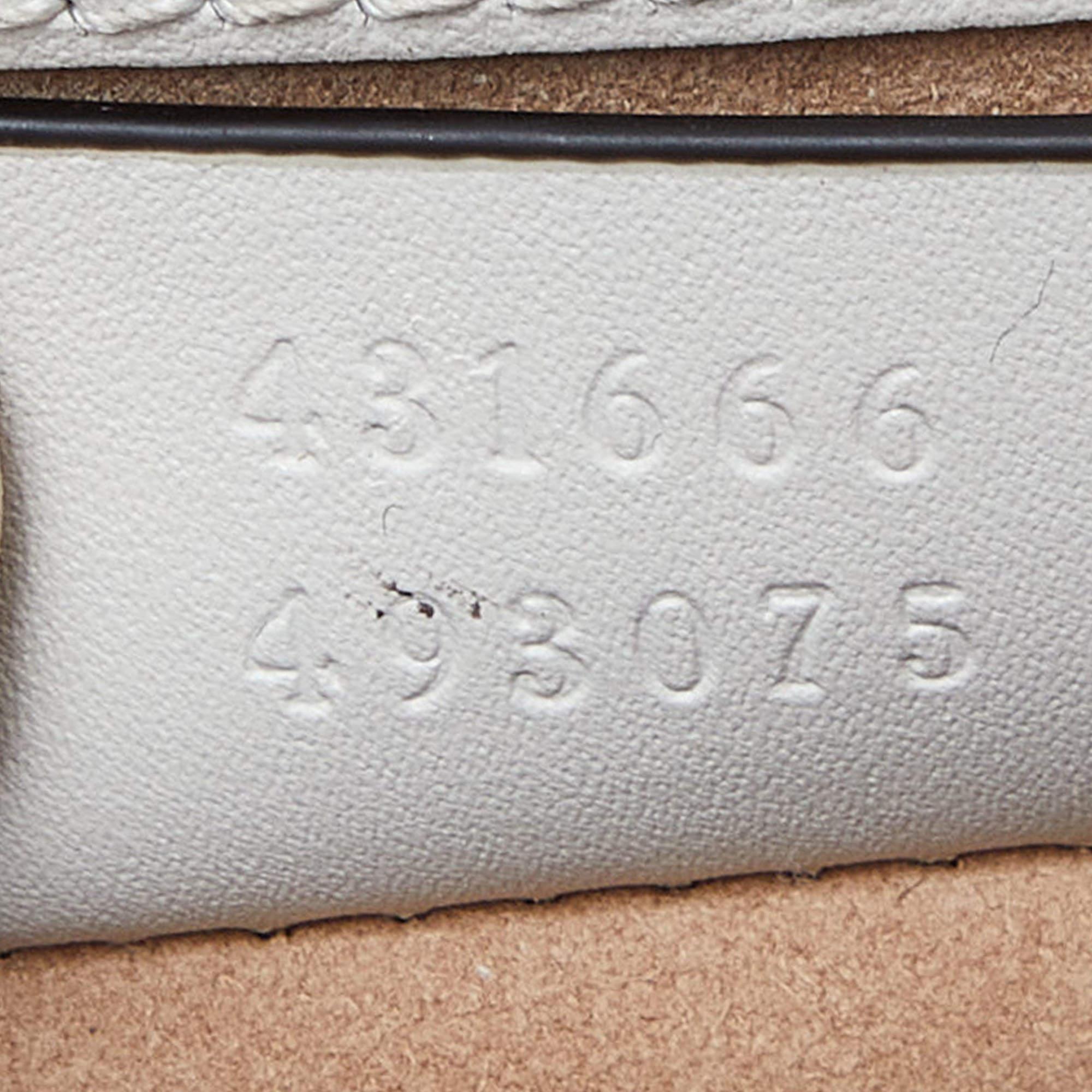 Gucci Sylvie Umhängetasche aus cremefarbenem weißem Leder mit Mini-Webkette im Angebot 7