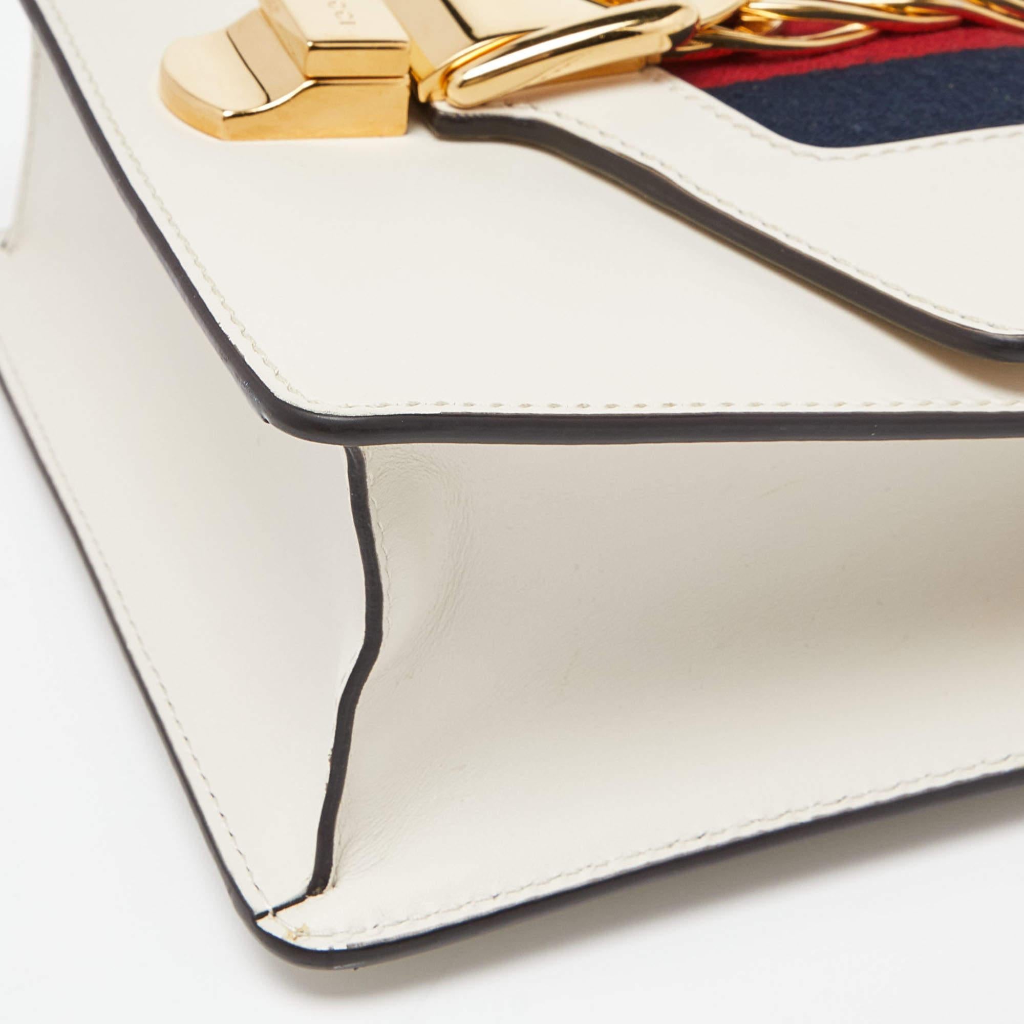 Gucci Off White Leather Mini Web Chain Sylvie Crossbody Bag For Sale 5