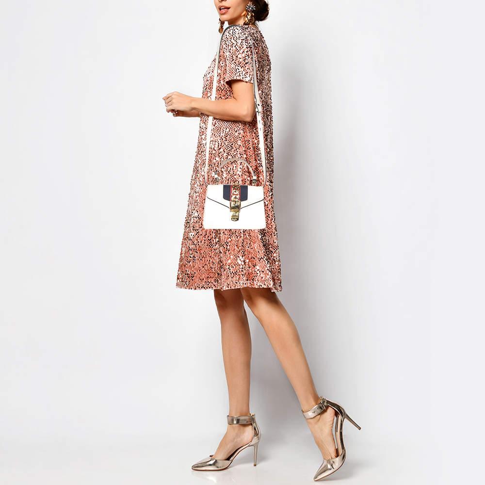 Gucci Off White Leather Mini Web Sylvie Top Handle Bag In Good Condition In Dubai, Al Qouz 2