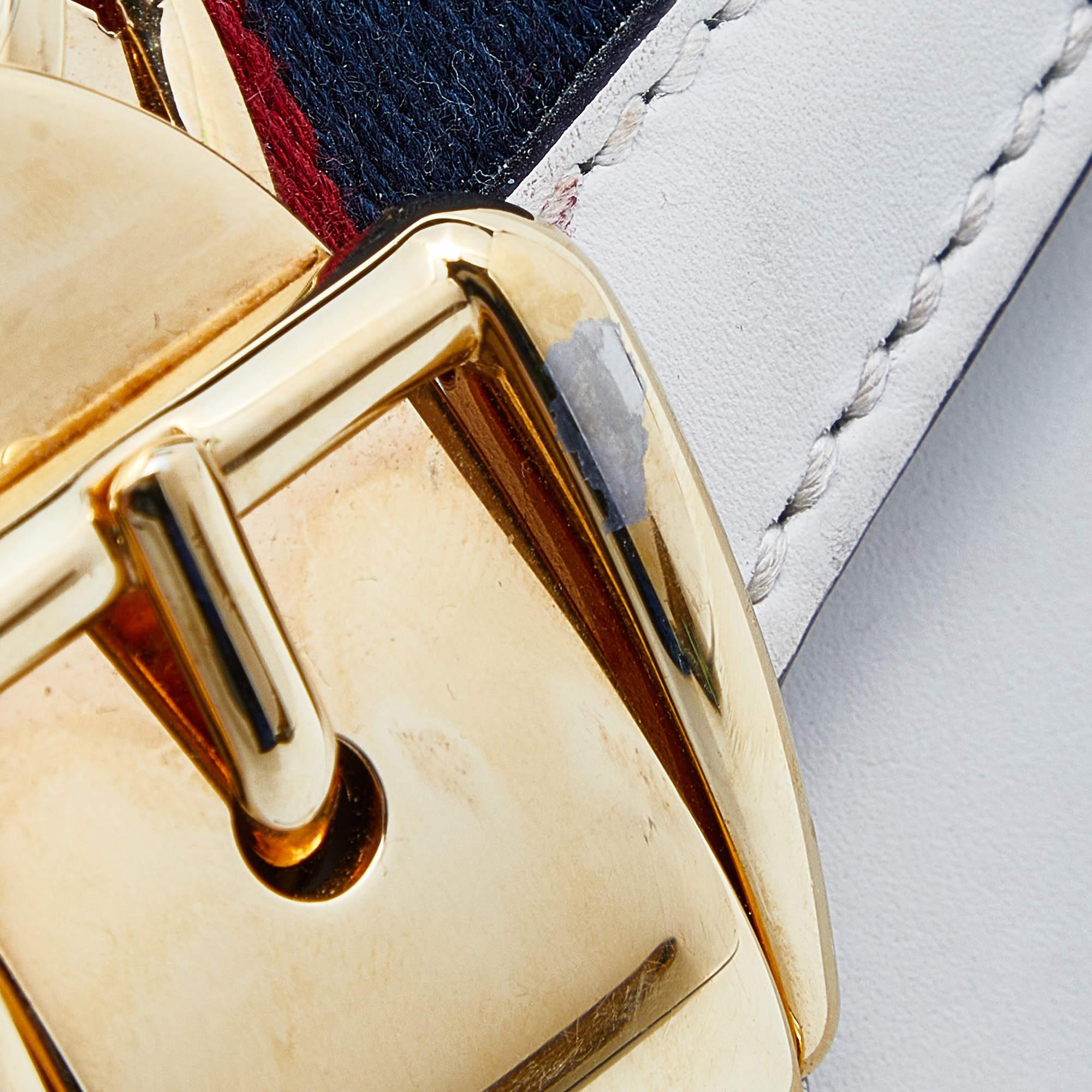 Gucci Mini Web Sylvie Top Handle Bag aus cremefarbenem Leder im Angebot 1