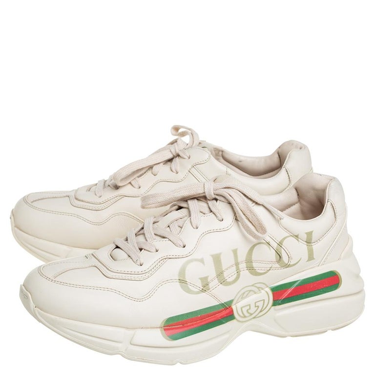 Gucci Off White Leather Rhyton Gucci Logo Low Top Sneakers Size 41 at  1stDibs