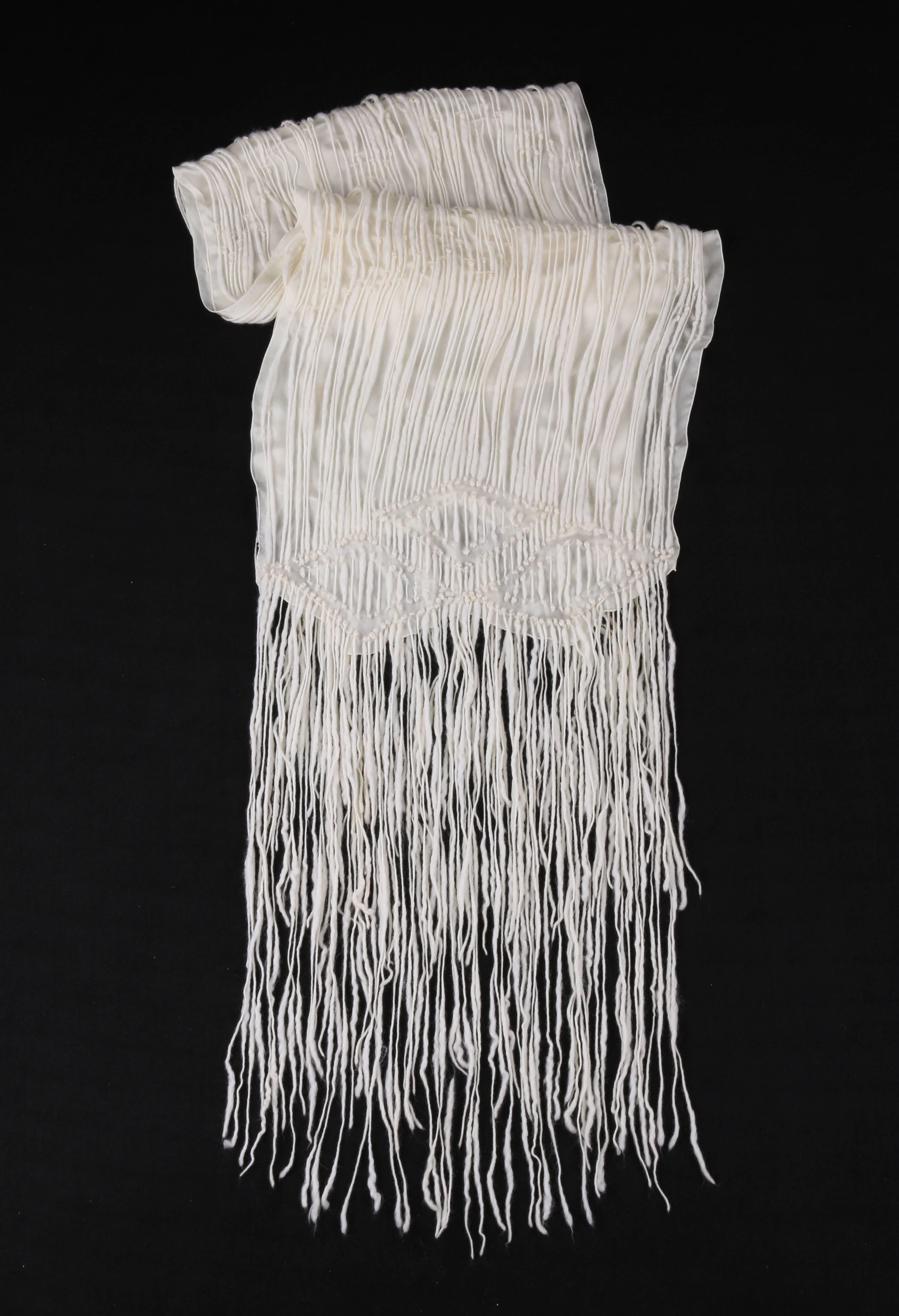 GUCCI Off White Raw Spun Wool Fringe Silk Chiffon Oblong X-Long Scarf Wrap  Pour femmes en vente