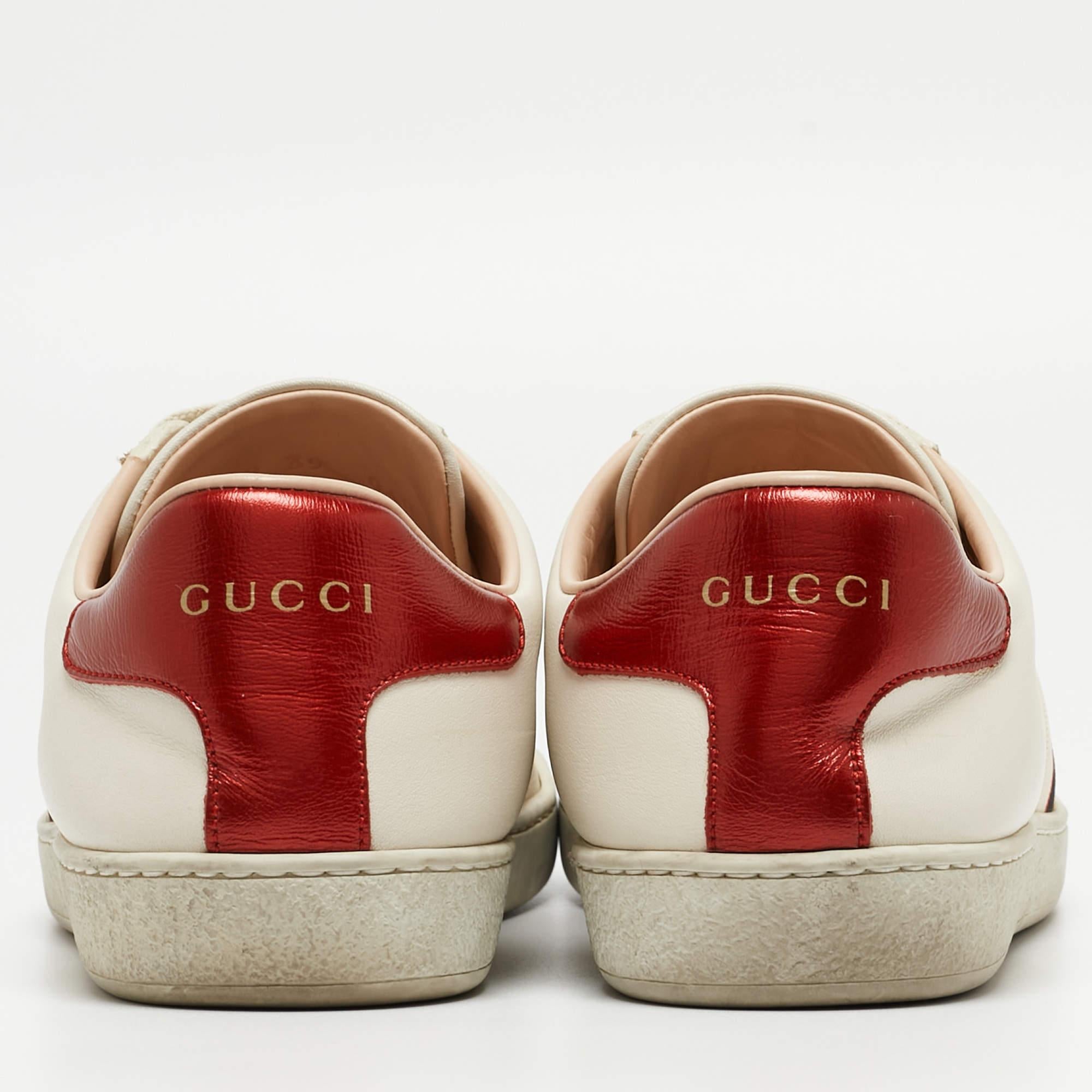 Gucci Off White/Red Leather Ace Stripe Sneakers Size 39 For Sale 2