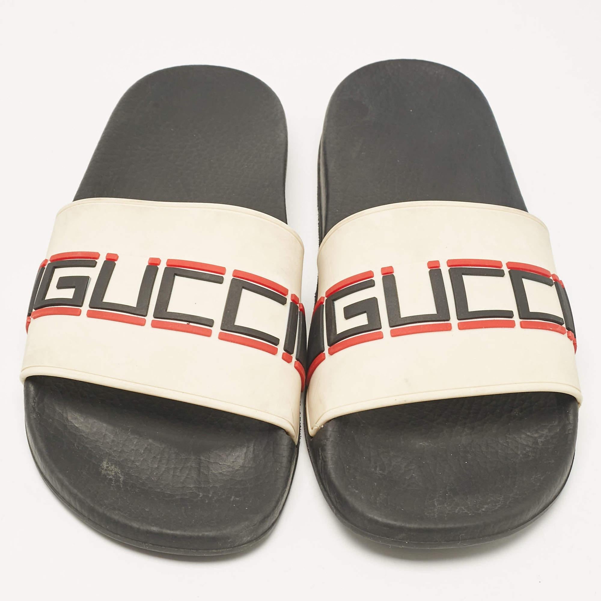 Gray Gucci Off White Rubber Embossed Logo Slides Size 40 For Sale