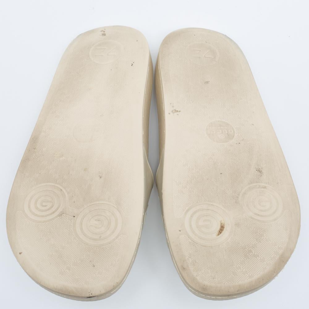 Gucci Off White Rubber Interlcoking G Pool Slides Size 36 4