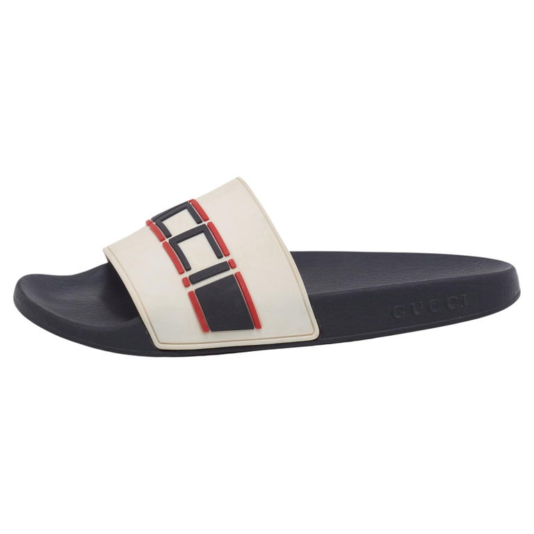 Gucci Off-White Rubber Logo Pool Slides Size 39 at 1stDibs
