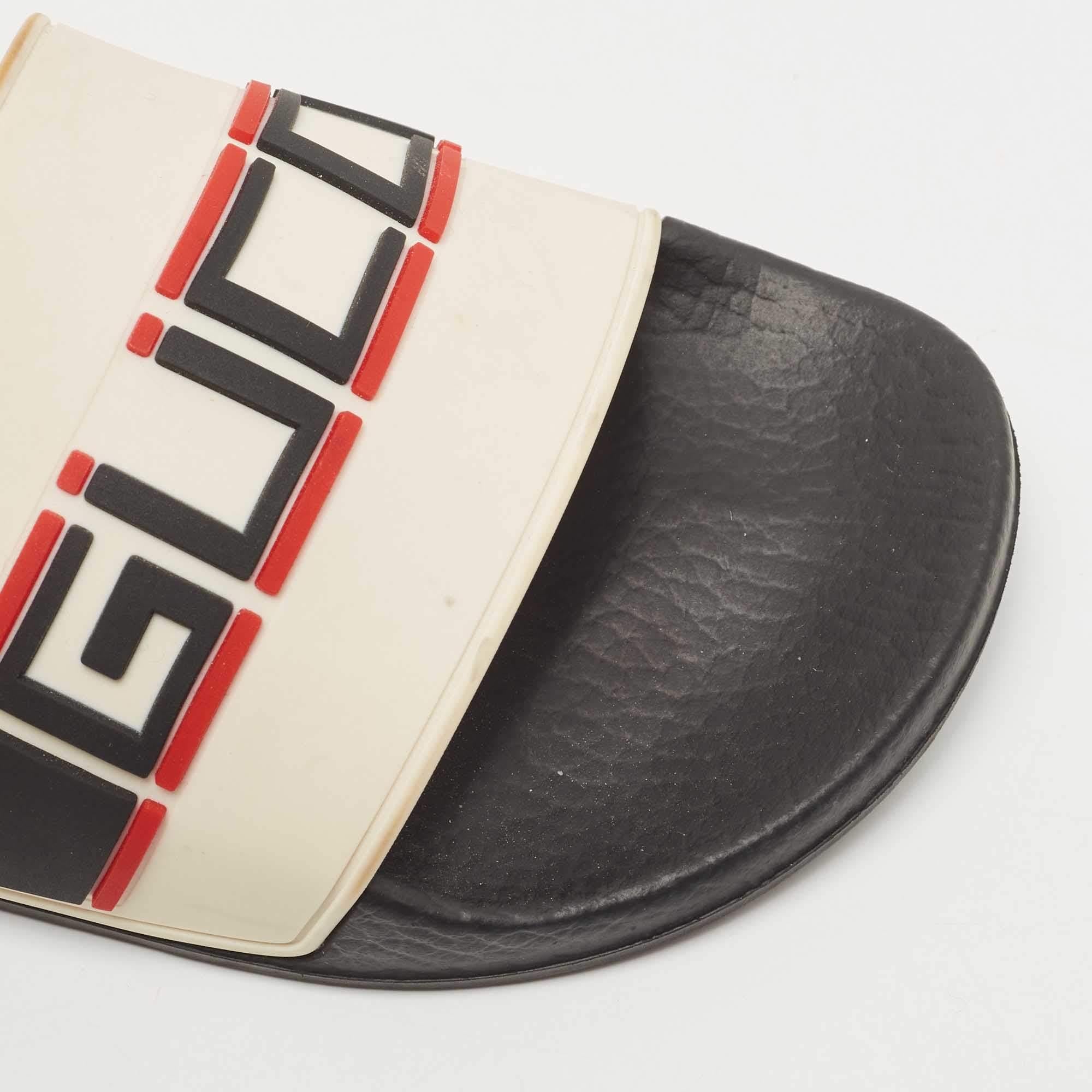 Gucci Off White Rubber Logo Slides Size 38 For Sale 2