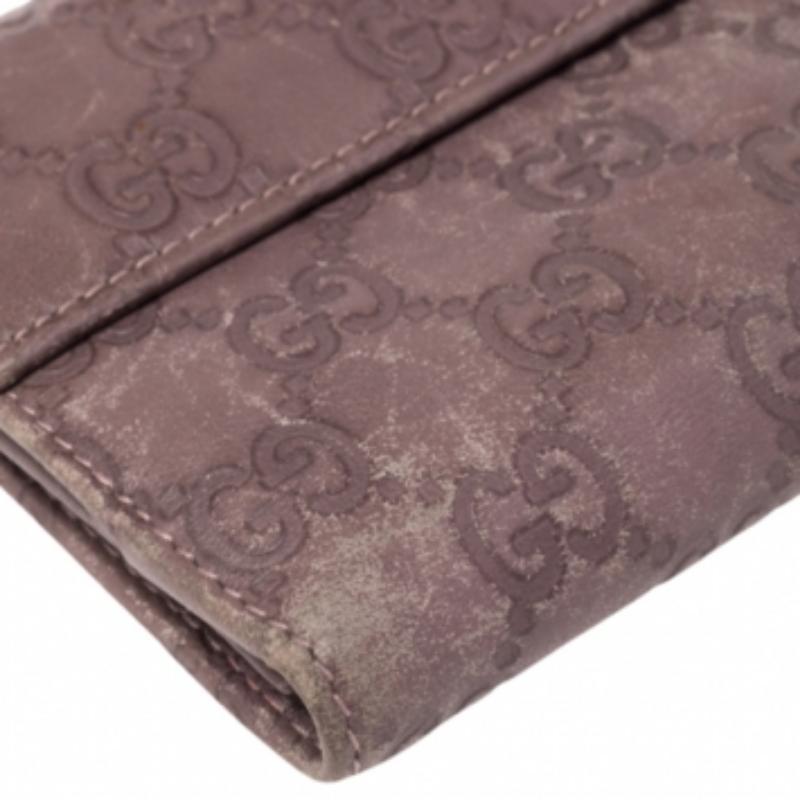 Gucci Old Rose Guccissima Leather Trademark Continental Wallet In Fair Condition In Dubai, Al Qouz 2