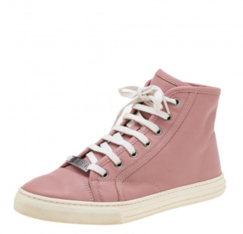 Gucci Old Rose Leather High Top Sneakers Size 35 In Good Condition For Sale In Dubai, Al Qouz 2