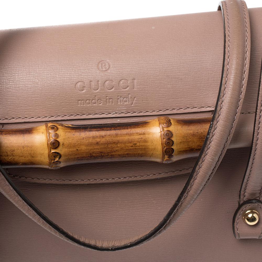 Gucci Old Rose Leather Medium New Bullet Bamboo Bag In Fair Condition In Dubai, Al Qouz 2