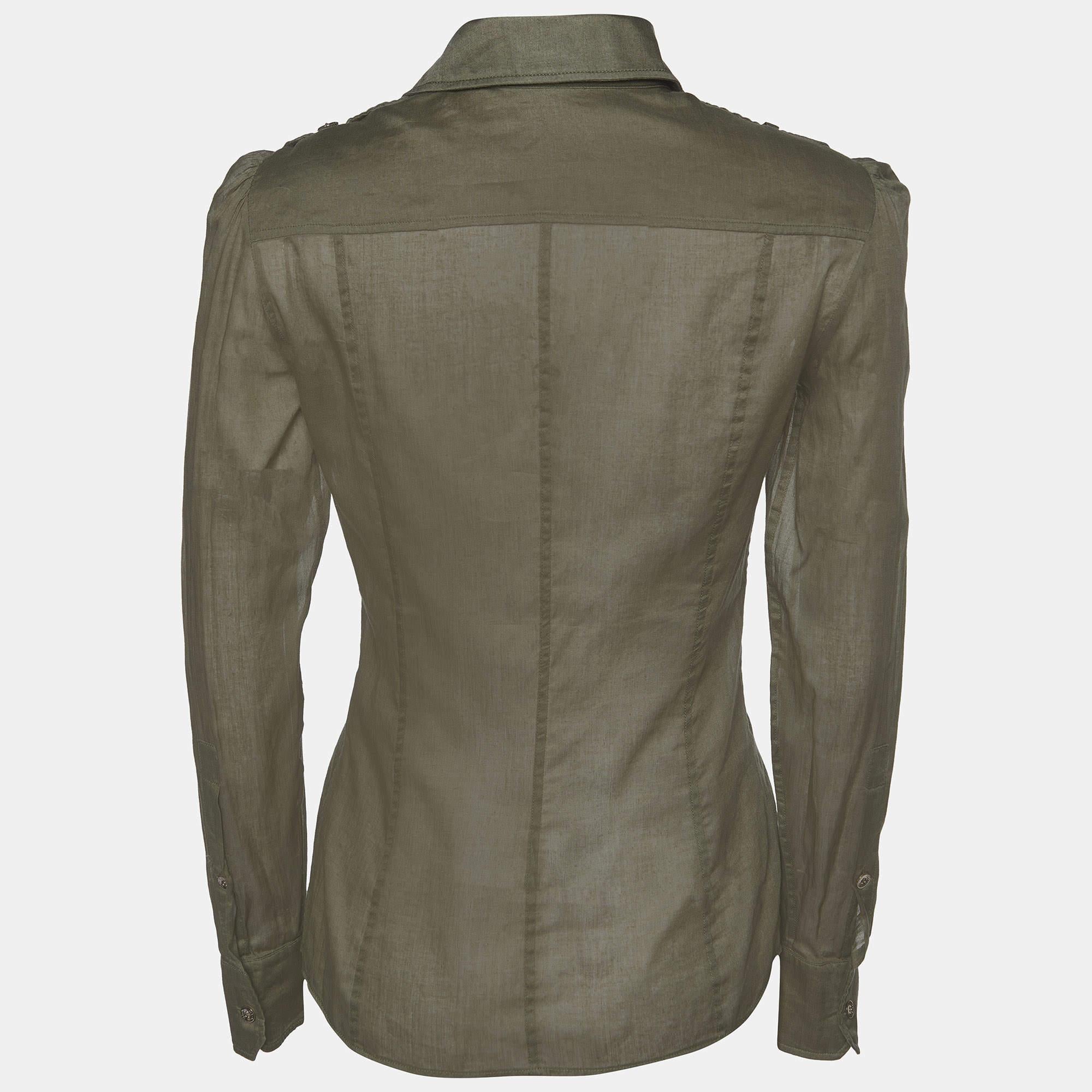 As shirts are an indispensable part of a wardrobe Gucci brings you a creation that is both versatile and stylish. It has been tailored from high quality fabric for a classy look and fit.