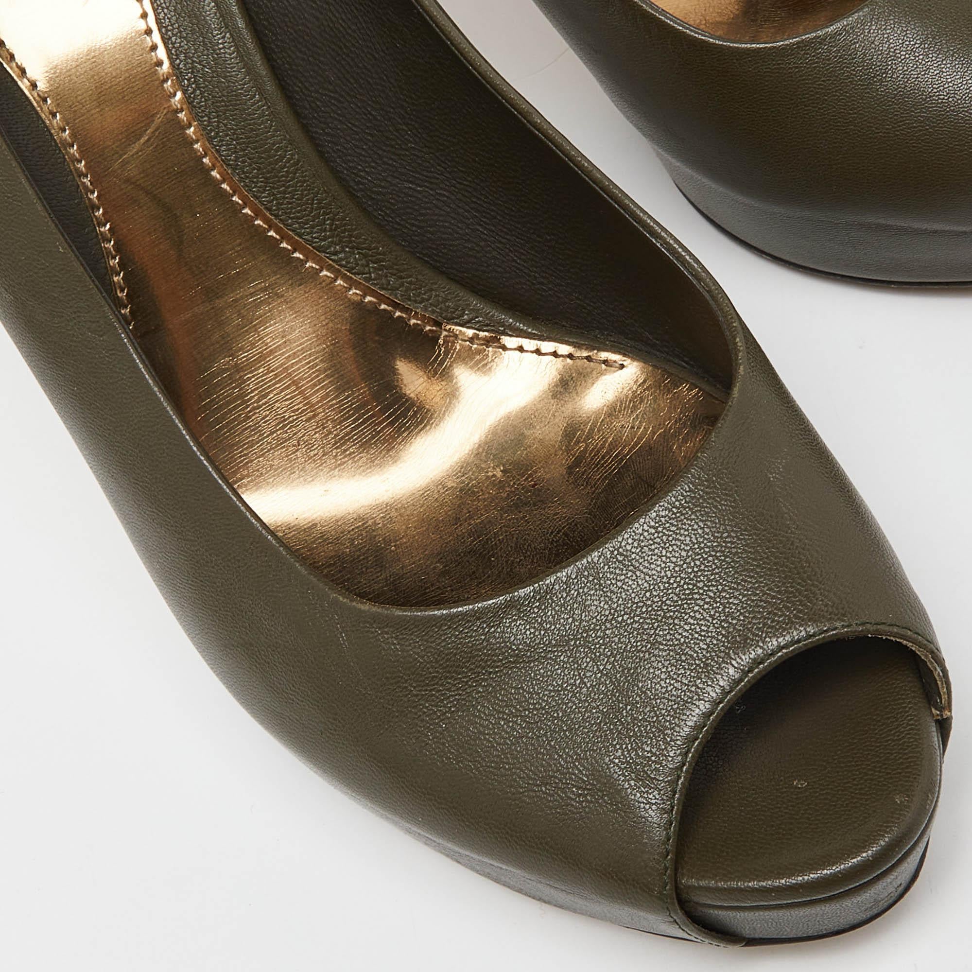 Gucci Olive Green Leather Peep Toe Platform Pumps Size 40.5 For Sale 2