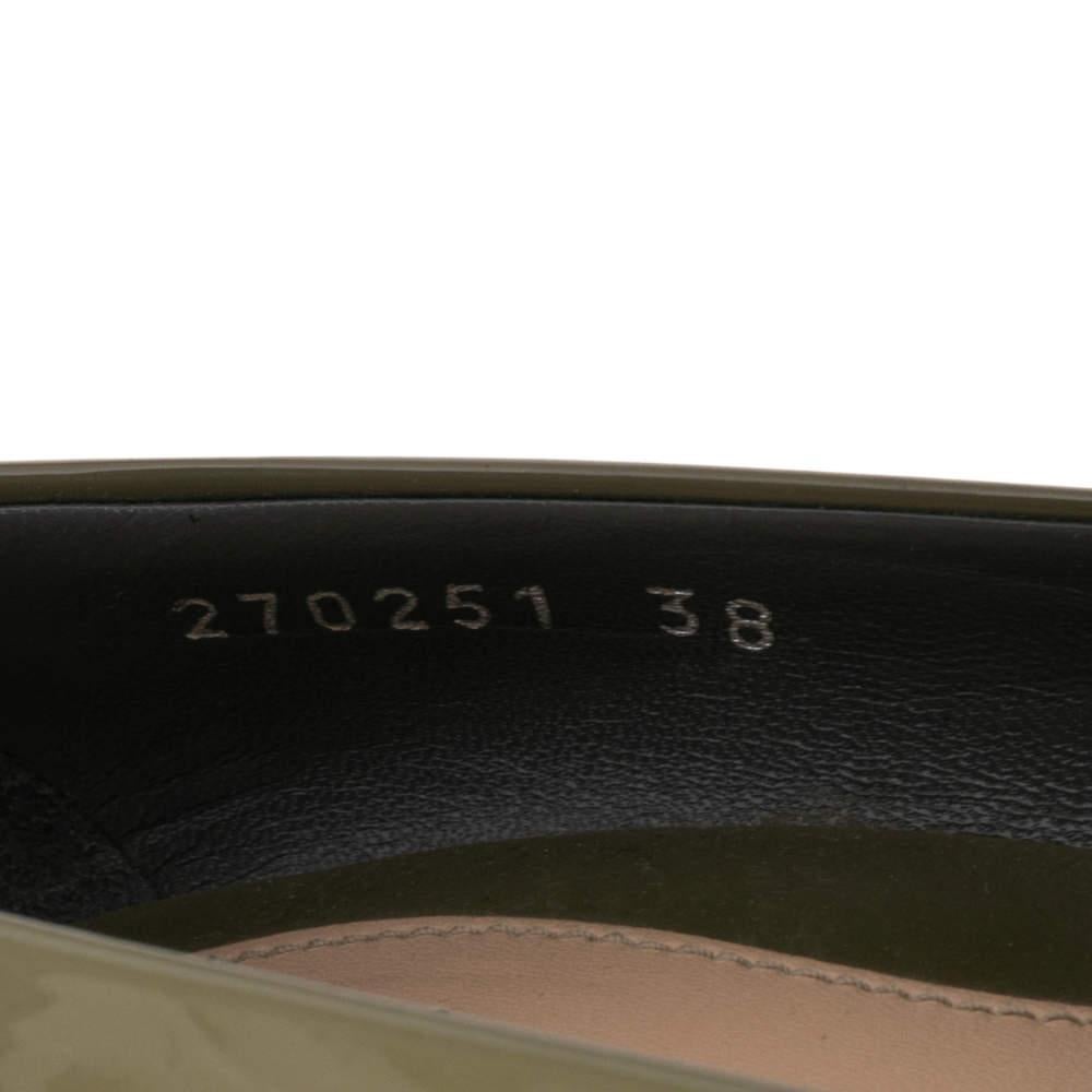 Gucci Olive Green Patent Leather Platform Pumps Size 38 For Sale 2