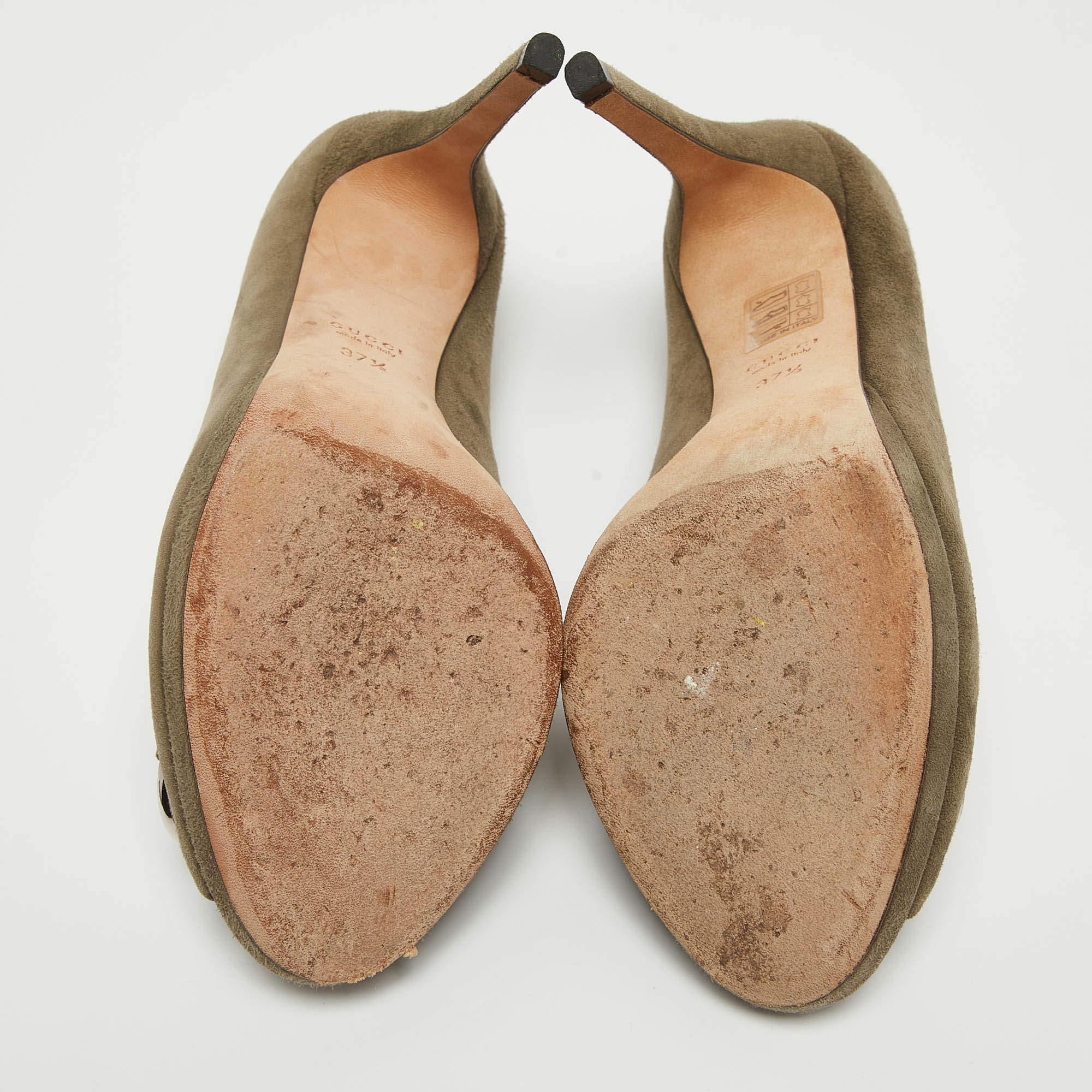 Chaussures Hollywood neuves Gucci en daim vert olive, taille 37,5 en vente 1