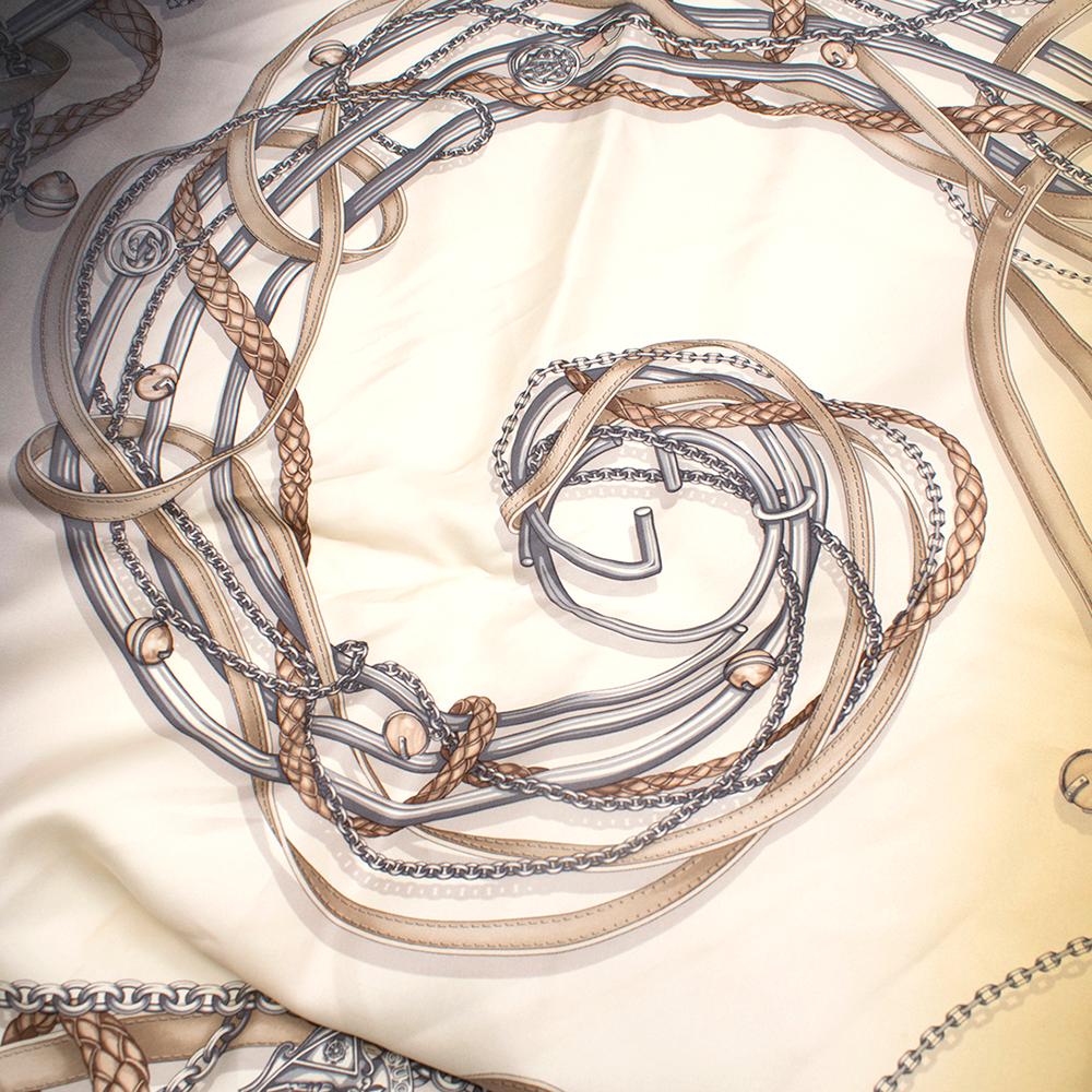 Gucci Ombre Chain Strap Print Silk Scarf In Excellent Condition In London, GB