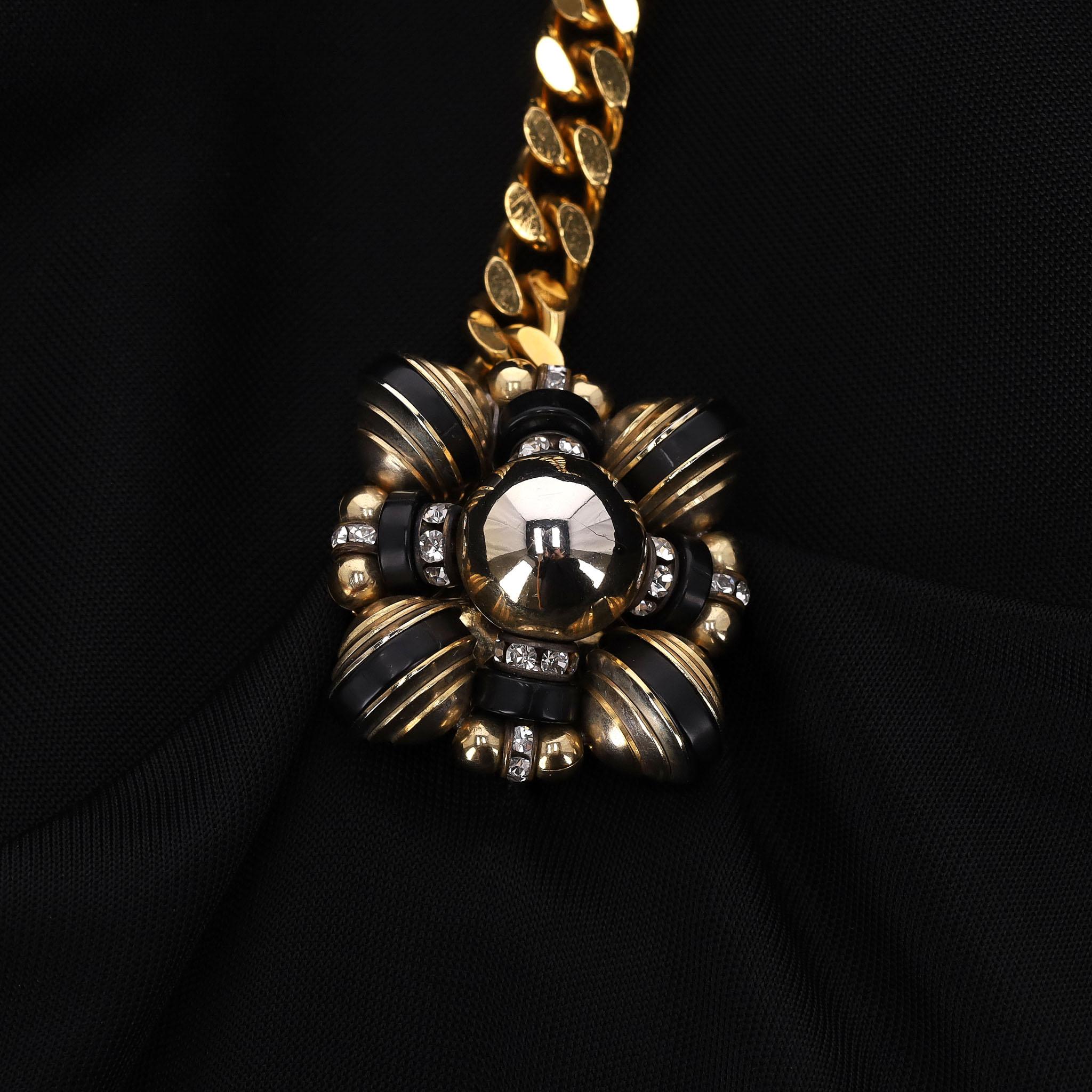 Women's Gucci One-Shoulder Brooch & Chain Strap Detail Dress For Sale