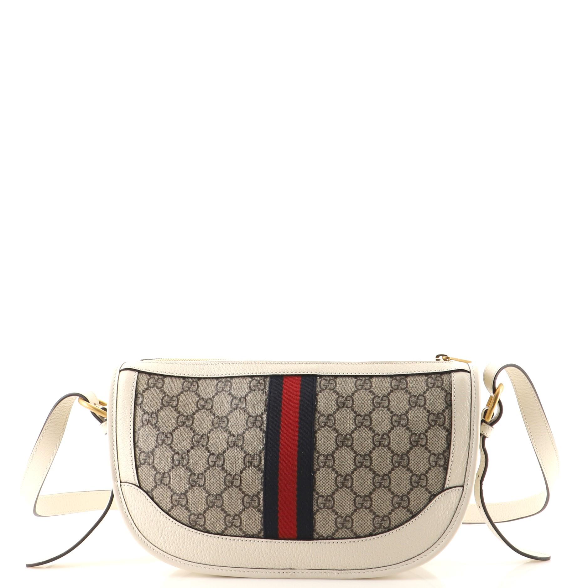 Beige Gucci Sac à bandoulière à fermeture éclair incurvée GG Toile enduite Large