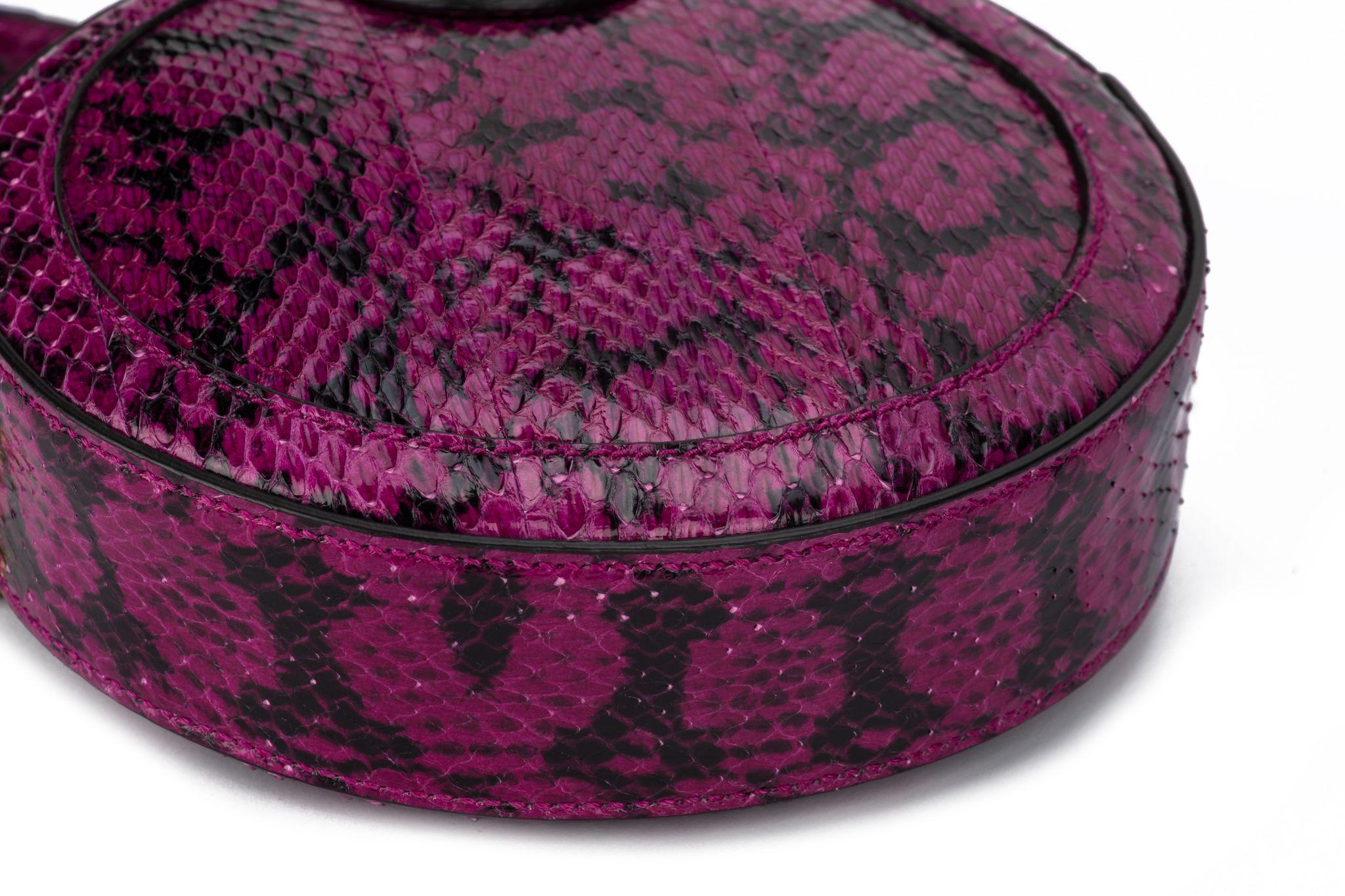 GUCCI Ophidia Watersnake Purple Mini Round Bag New in Box  In New Condition For Sale In West Hollywood, CA