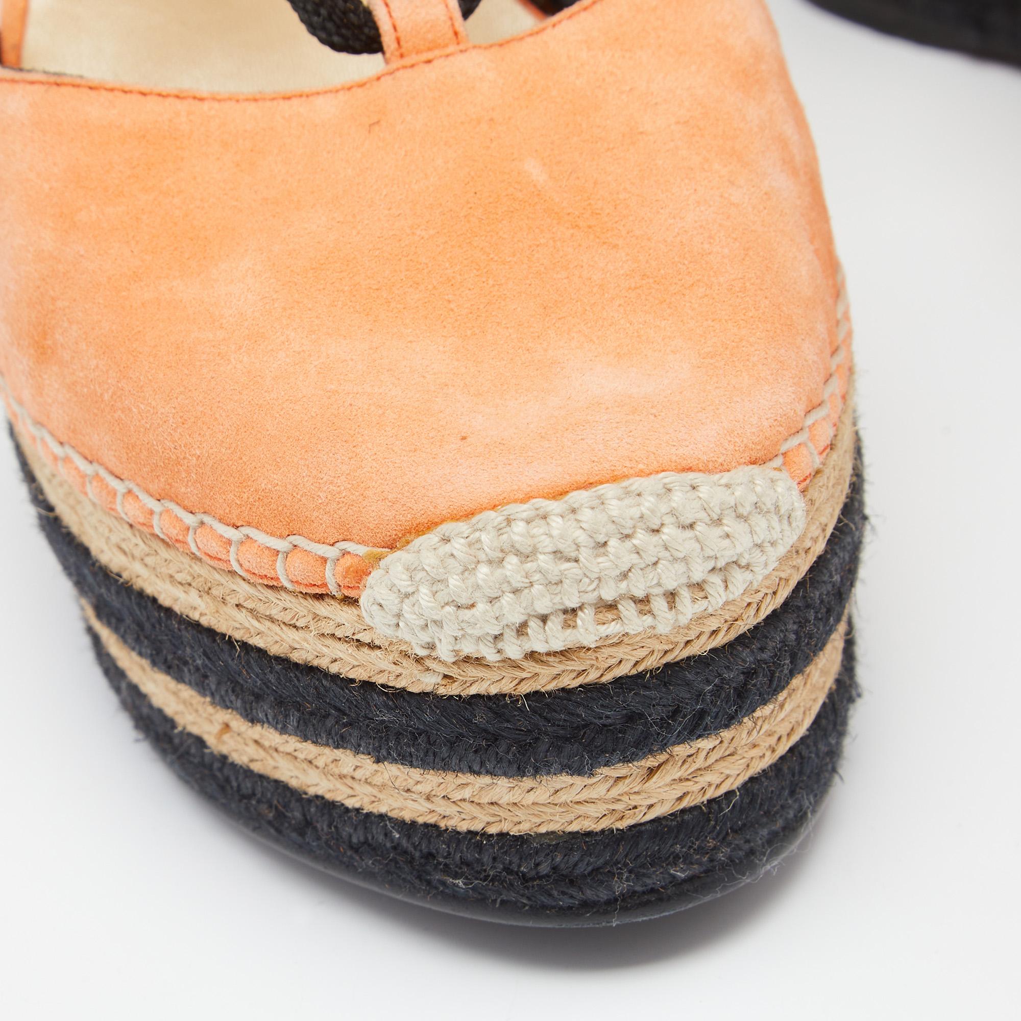 Beige Gucci Orange/Black Suede Wedge Espadrille Sandals Size 36 For Sale