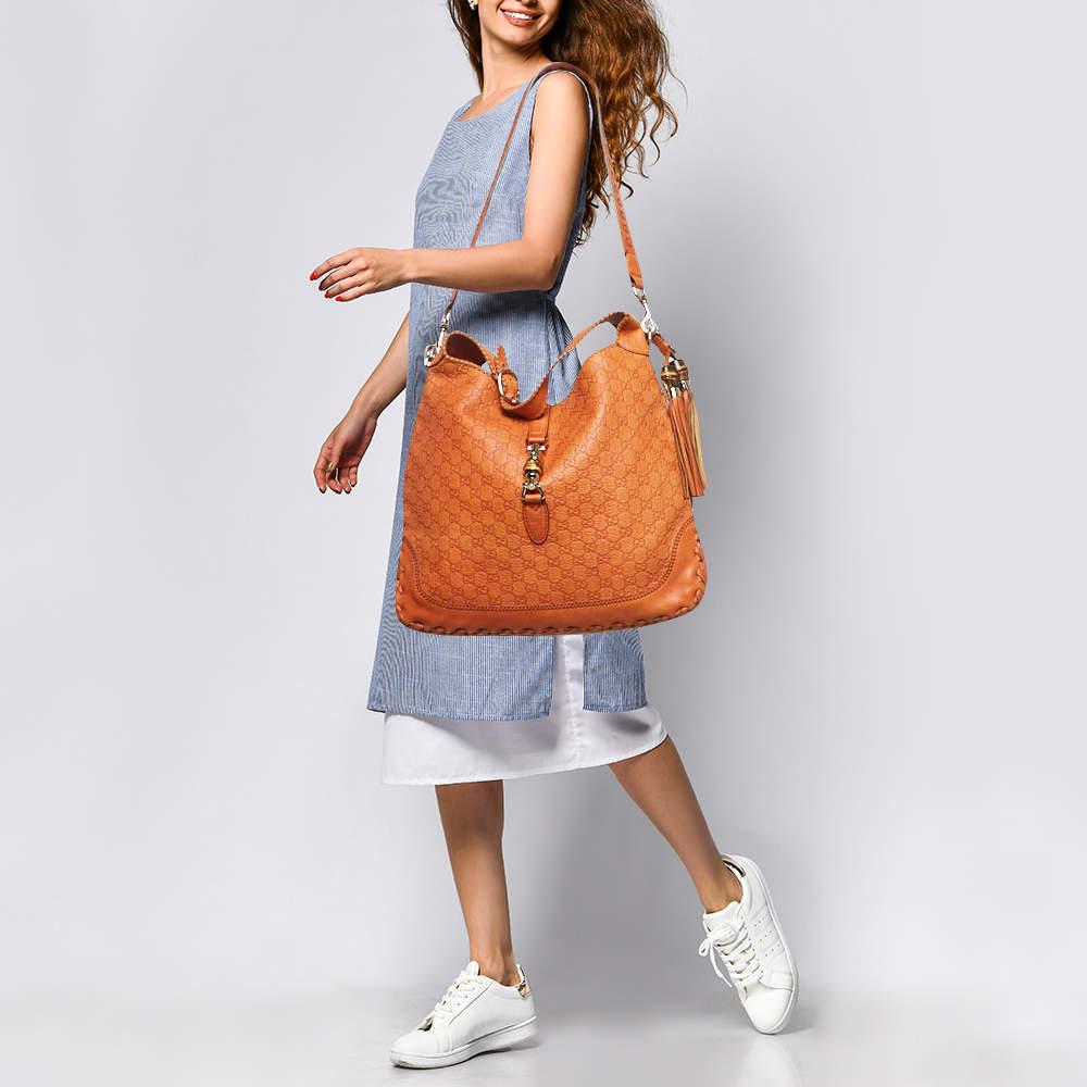 Designer bags are ideal companions for ample occasions Here we have a fashion meets functionality piece crafted with precision. It has been equipped with a well sized interior that can easily fit your small essentials.