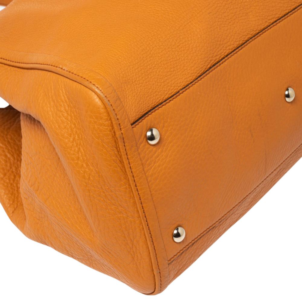 Gucci Orange Leather Medium Soho Shoulder Bag In Good Condition In Dubai, Al Qouz 2
