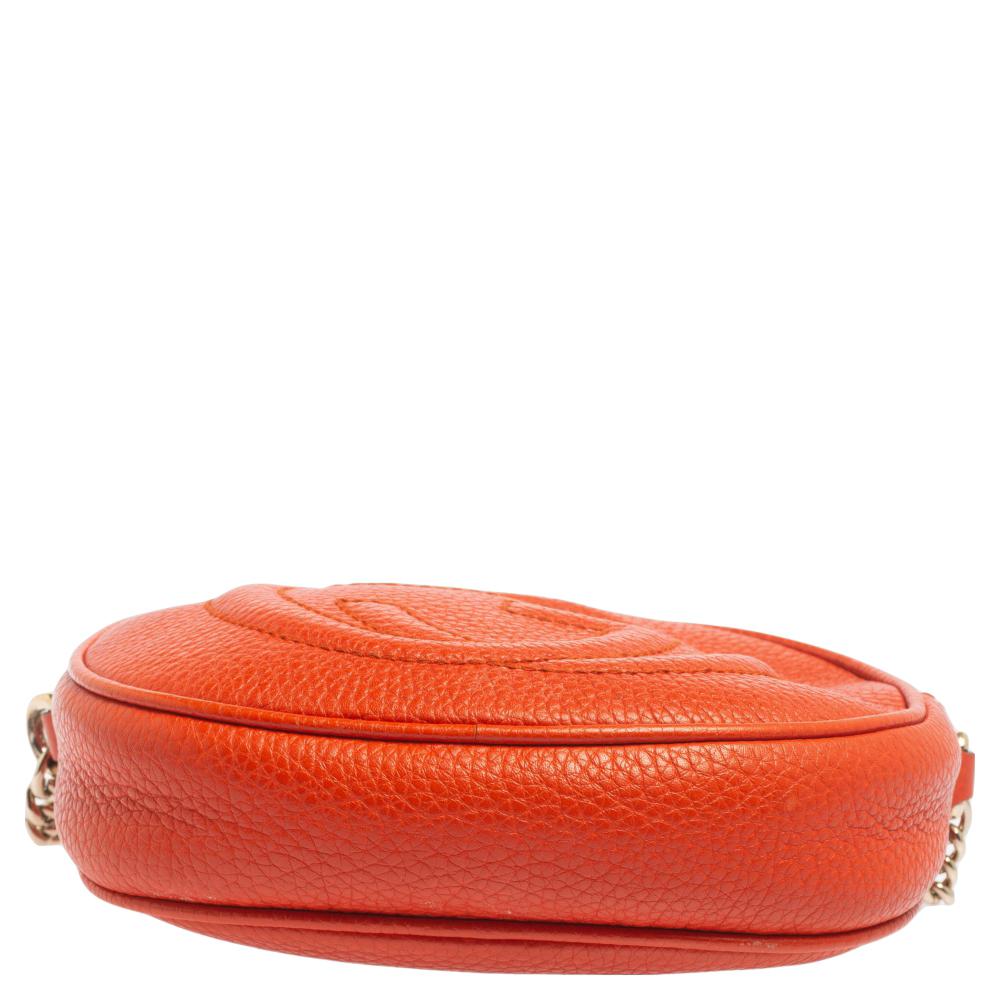 Gucci Orange Leather Mini Soho Disco Chain Crossbody Bag In Good Condition In Dubai, Al Qouz 2