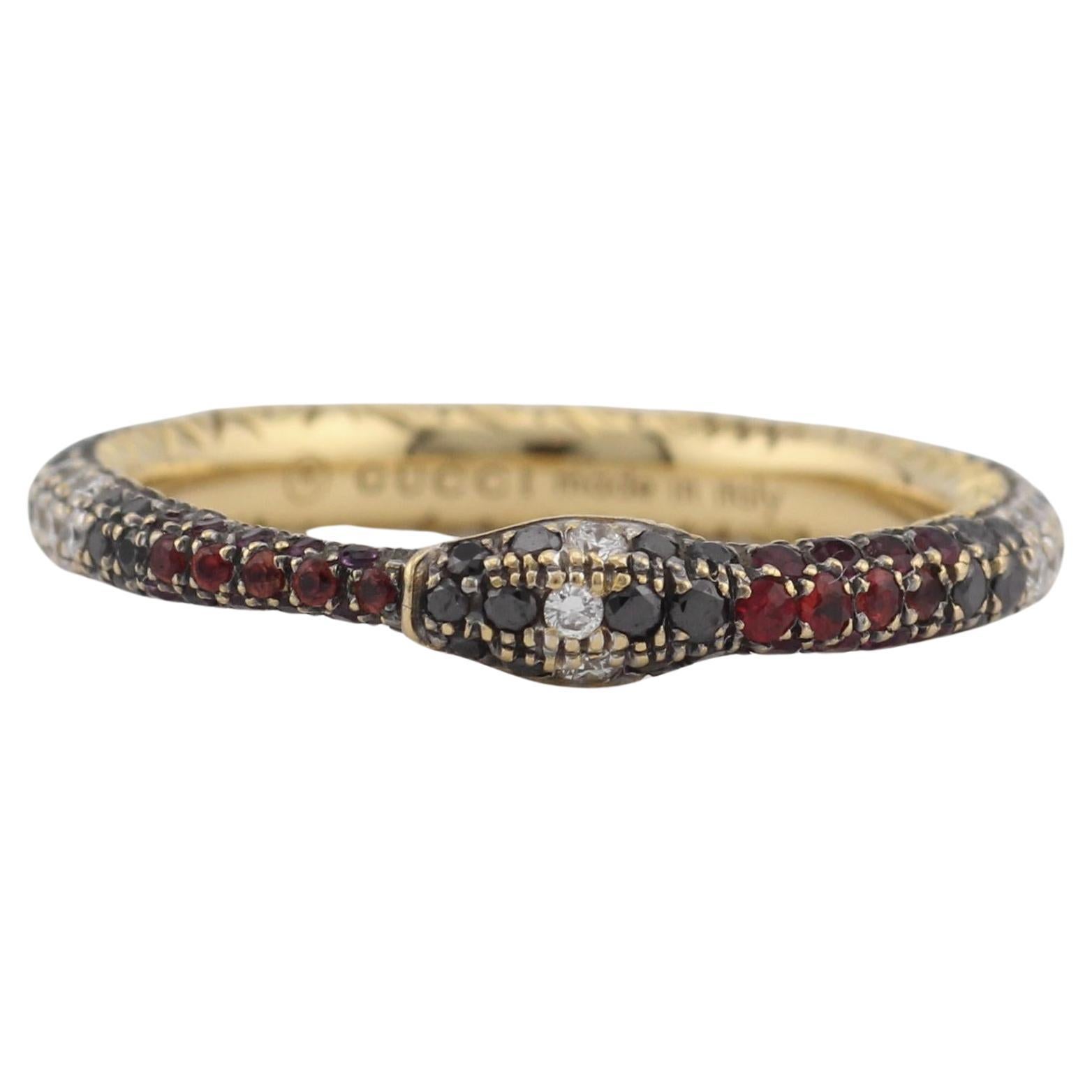 Gucci Ouroboros Gemstone 18K Yellow Gold Kingsnake Band Ring Size 5 For Sale