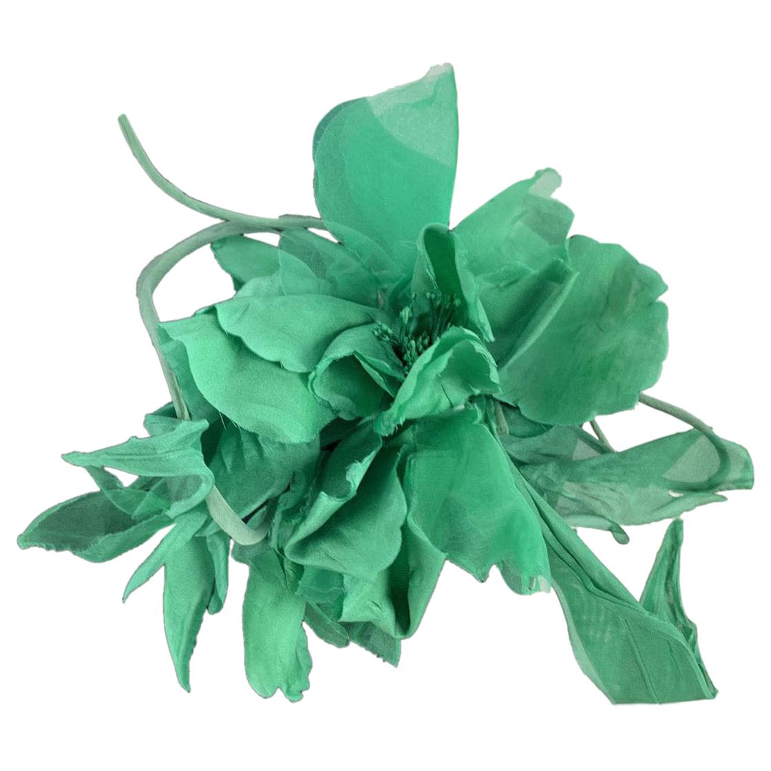 Gucci Oversized Green Flower Silk Brooch Never Worn
