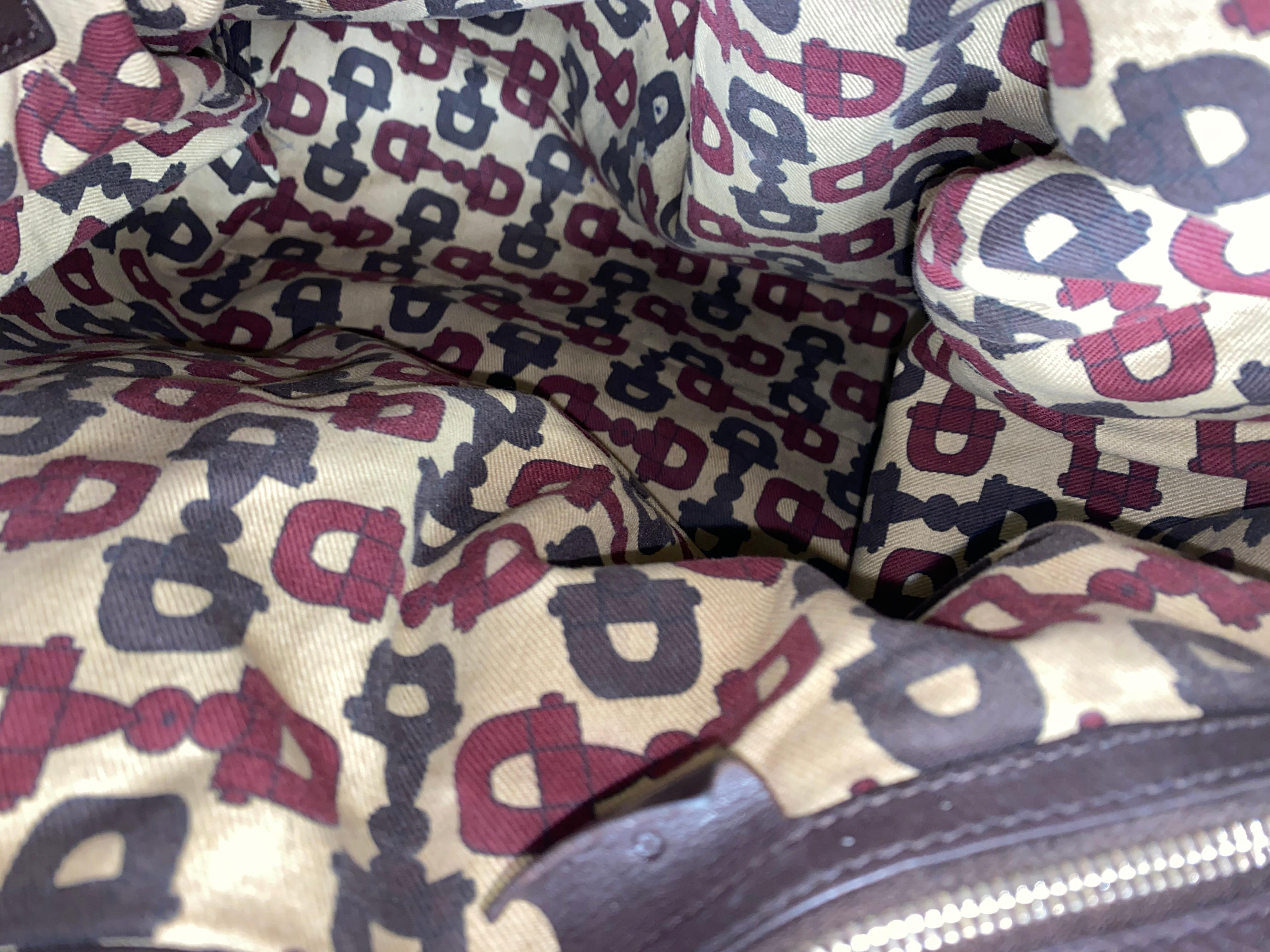 Gucci Oversized Leather Embossed Monogram Shoulder Bag For Sale 5