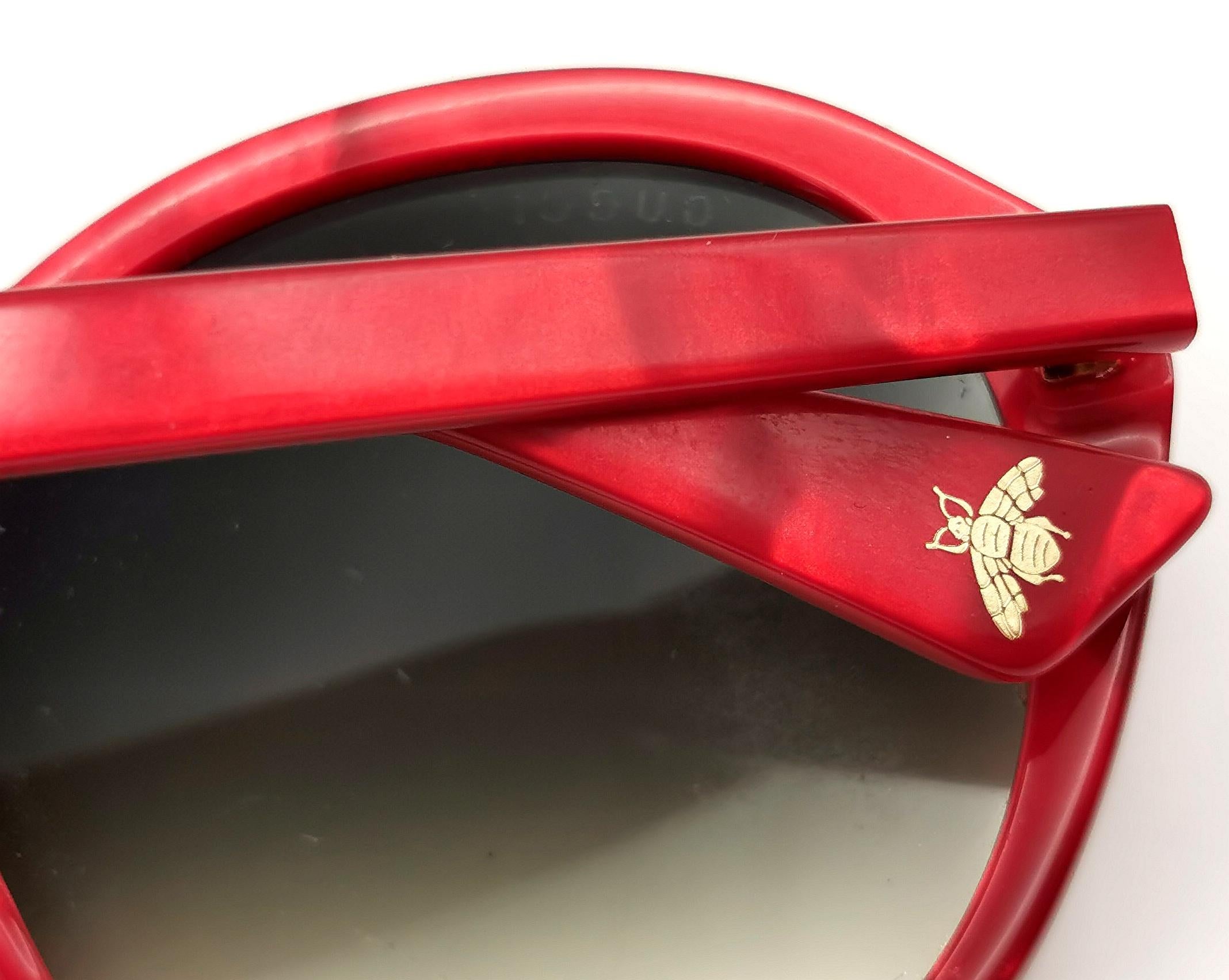 Lunettes de soleil surdimensionnées Gucci, rouge et or. Abeille 5