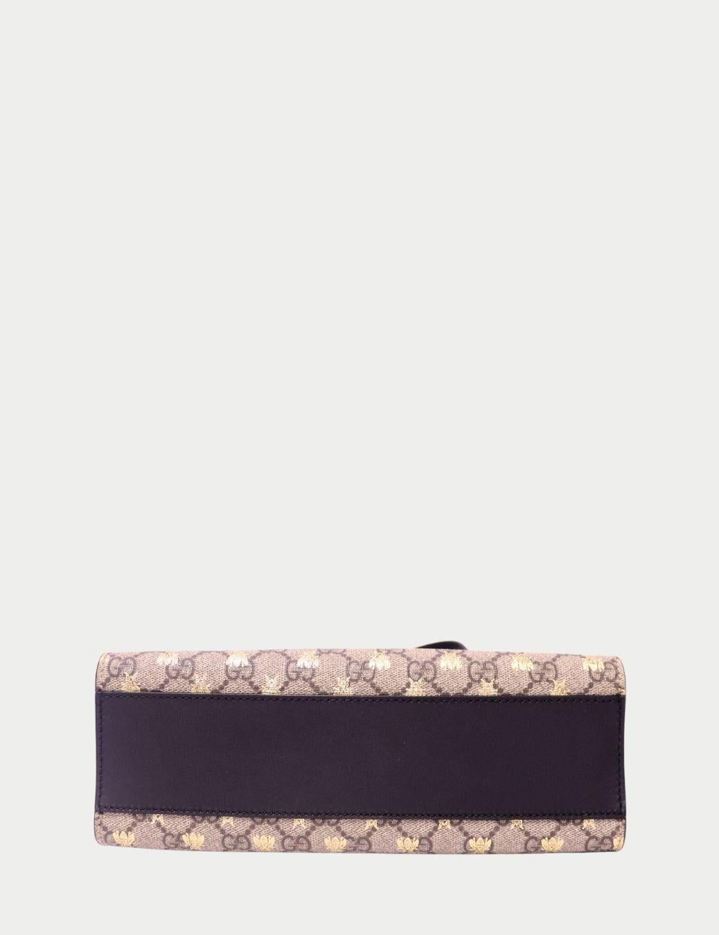 Marron Gucci Padlock GG Supreme Bee Motif Shoulder Bag en vente