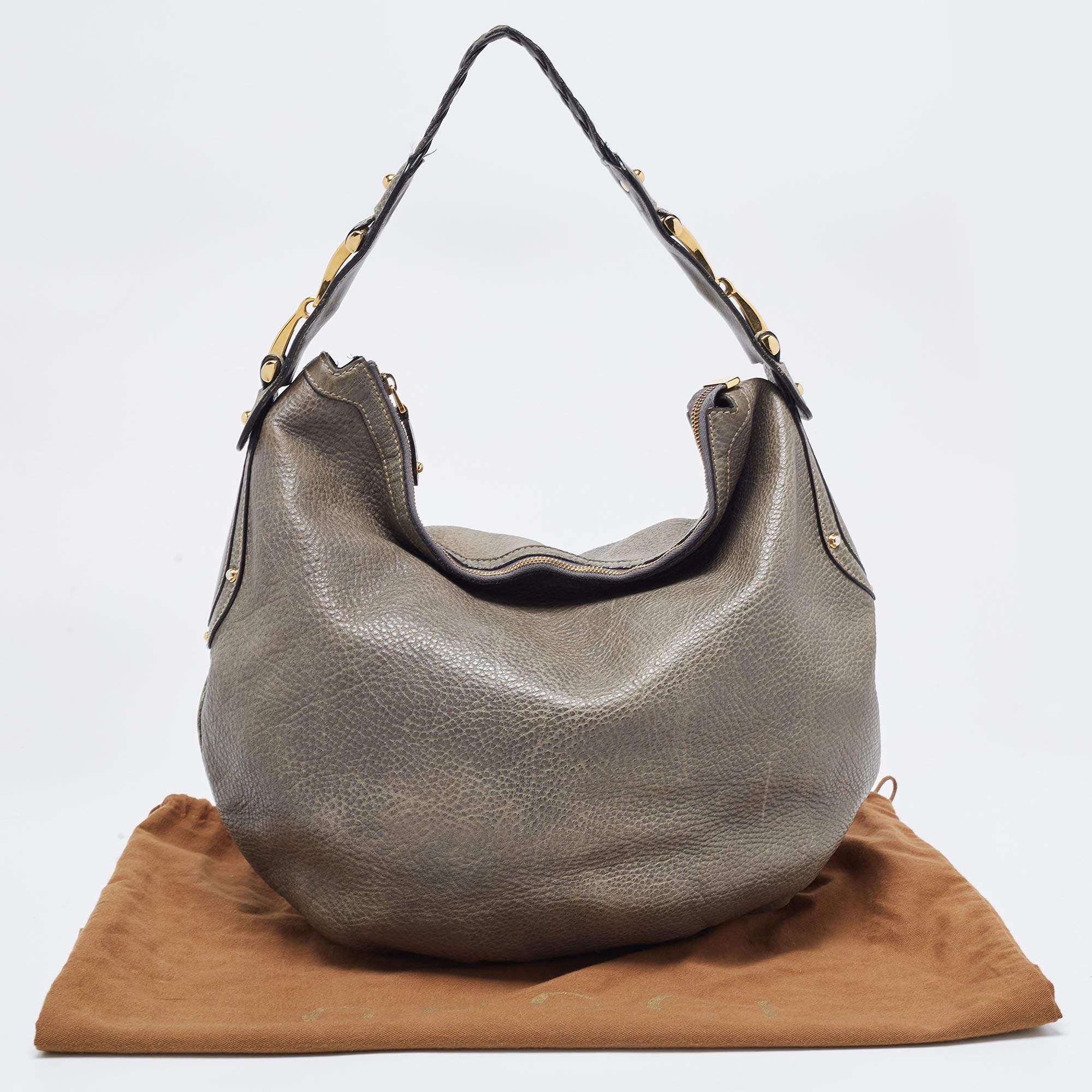 Gucci Pale Green Leather Medium Pelham Hobo For Sale 12