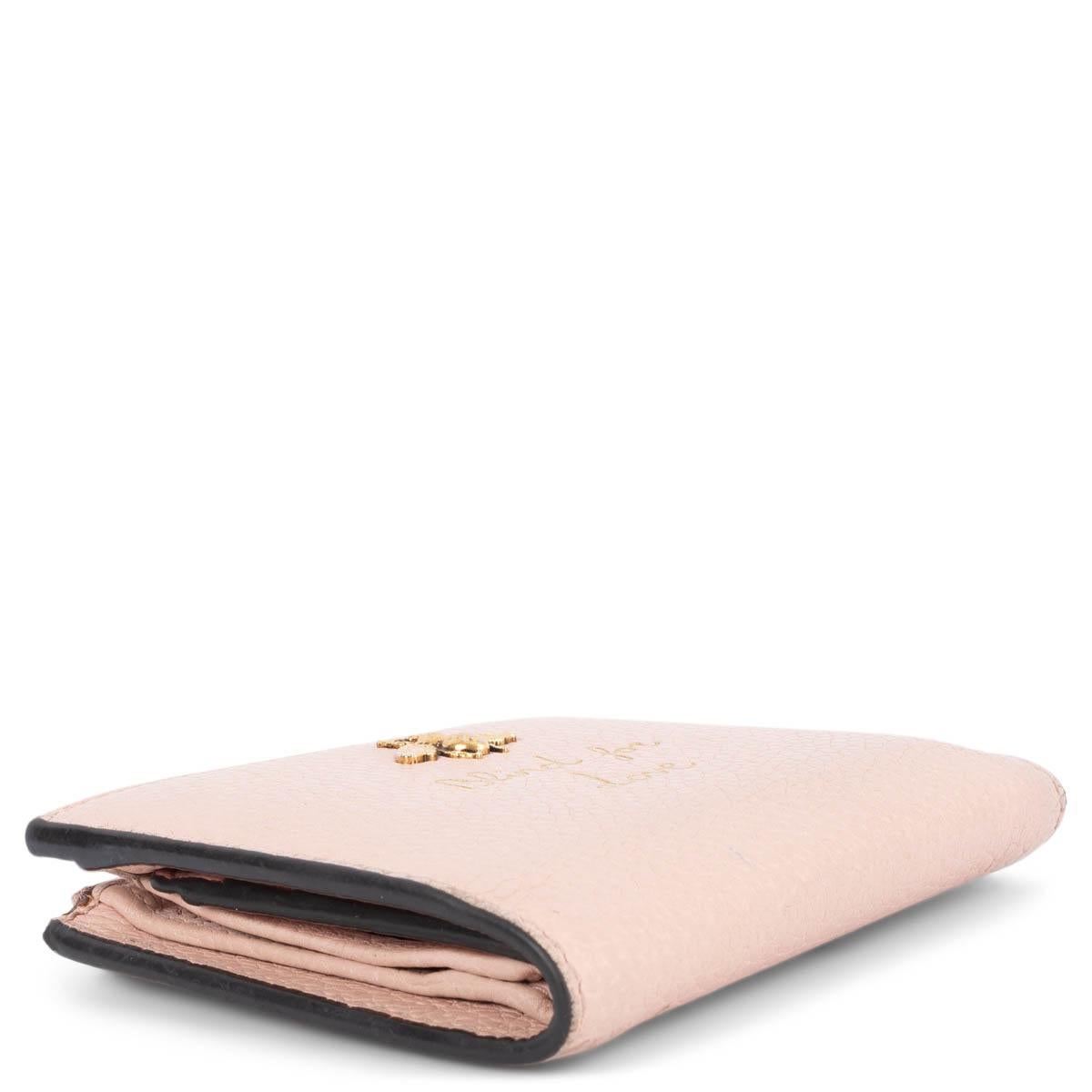 Beige GUCCI pale pink leather BLIND FOR LOVE Small Wallet For Sale