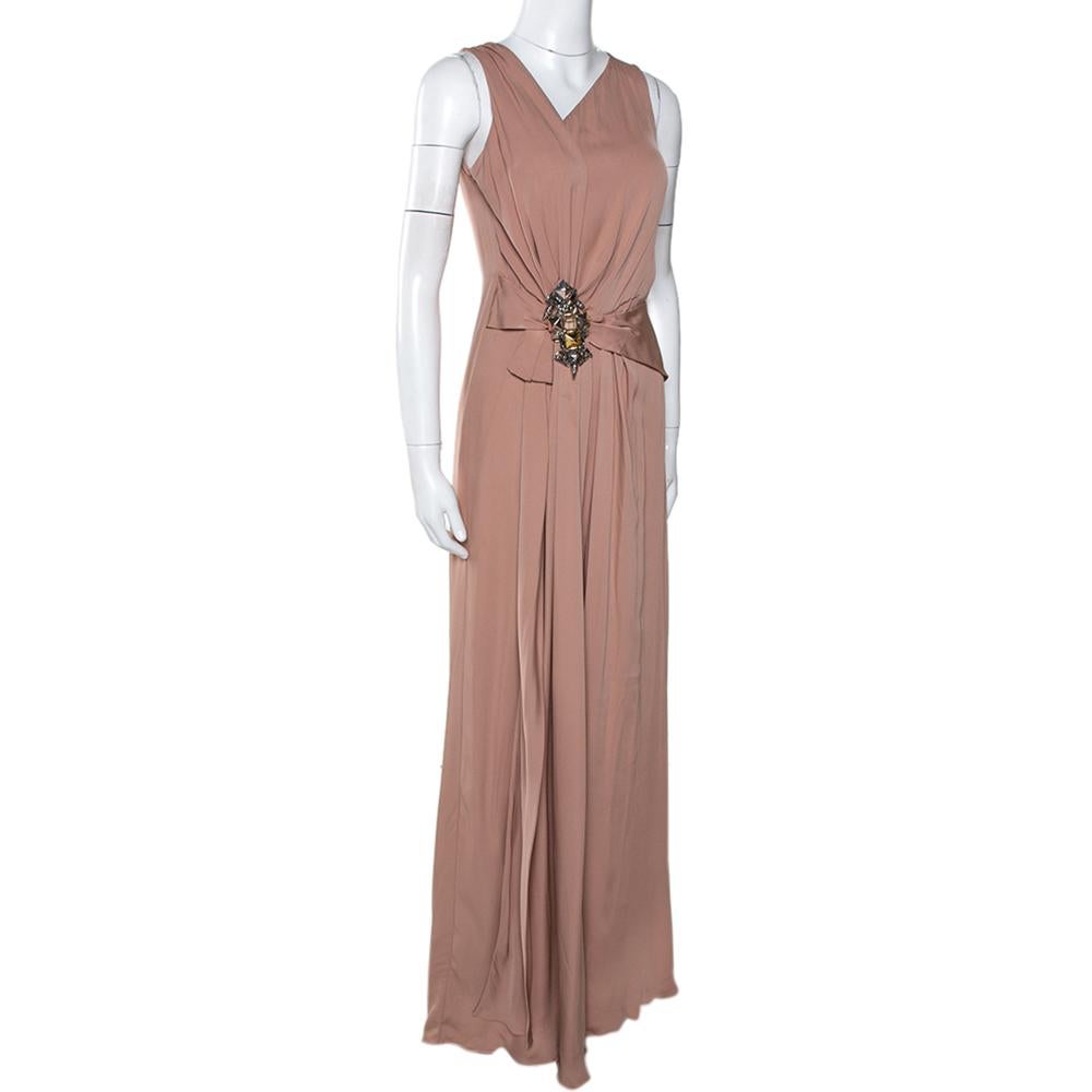 Gucci Blassrosa drapiertes Kleid aus Seidenkrepp mit Brosche-Details M (Braun) im Angebot