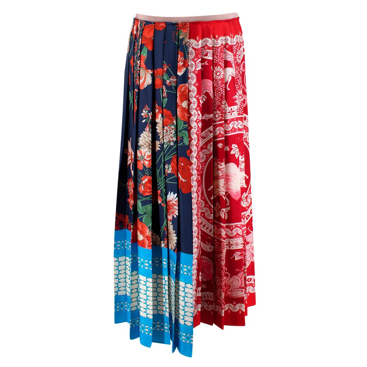 Gucci Patchwork Print Pleated Asymmetric Silk Skirt - US Size 6 For Sale