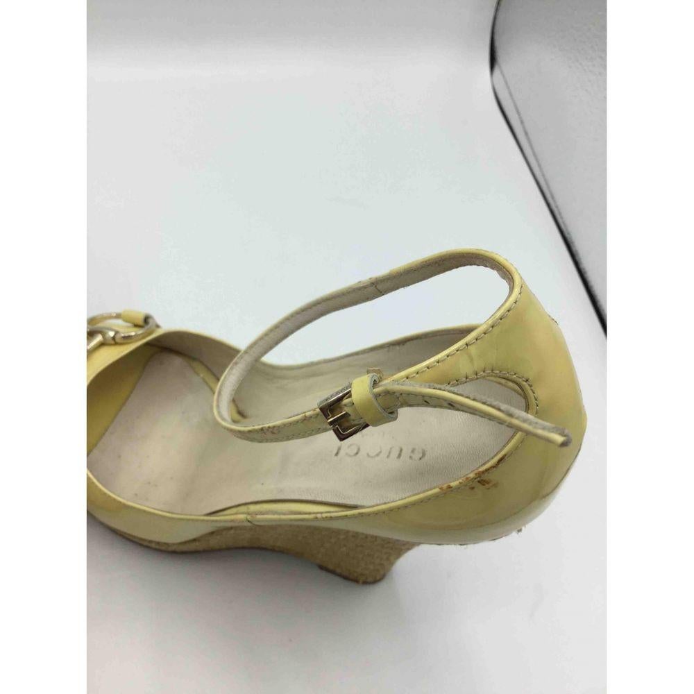Women's Gucci Patent Leather Sandals in Yellow