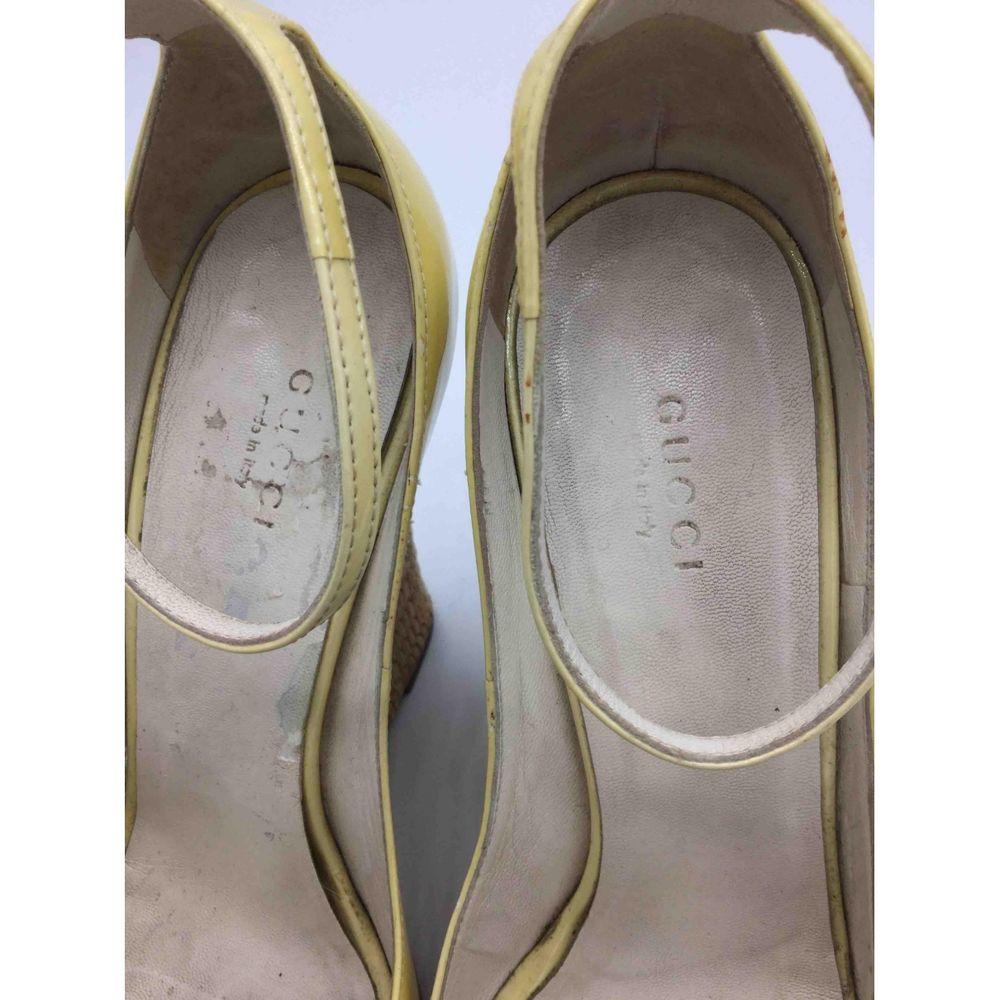 Gucci Patent Leather Sandals in Yellow 3