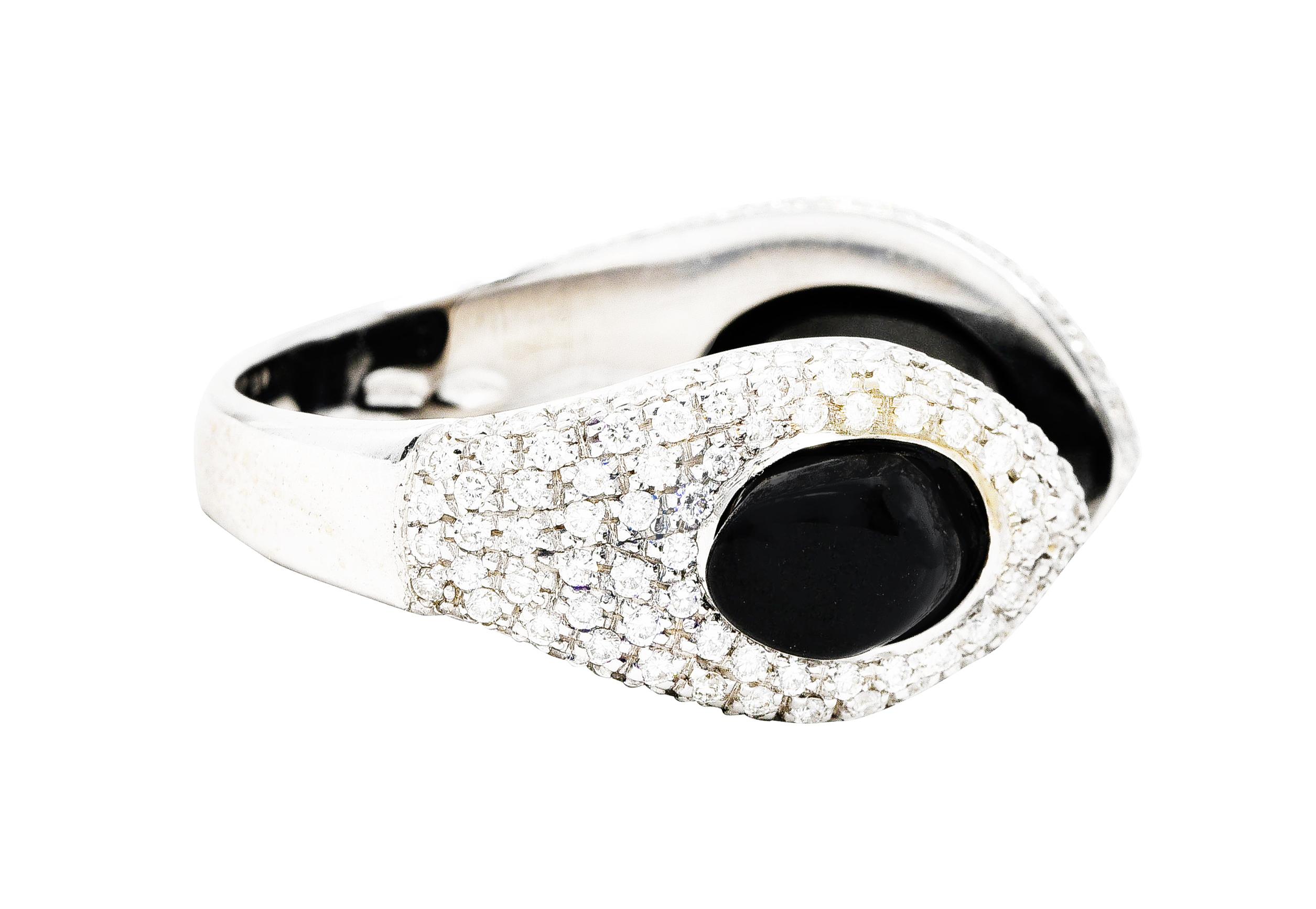 Brilliant Cut Gucci Pavé Diamond Carved Onyx 18 Karat White Gold Vintage Horsebit Ring