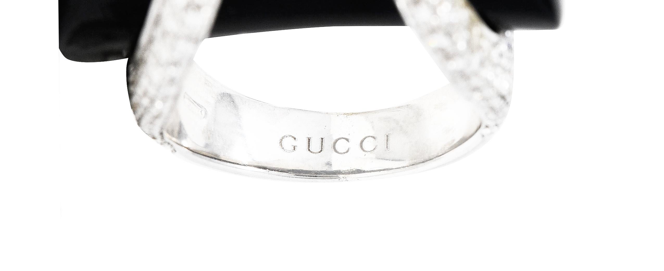 Gucci Pavé Diamond Carved Onyx 18 Karat White Gold Vintage Horsebit Ring 2