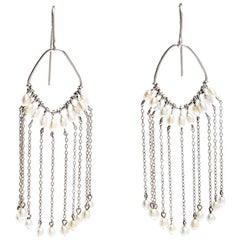 Gucci Pearl Bead 18k White Gold Hook Tassel Dangle Earrings