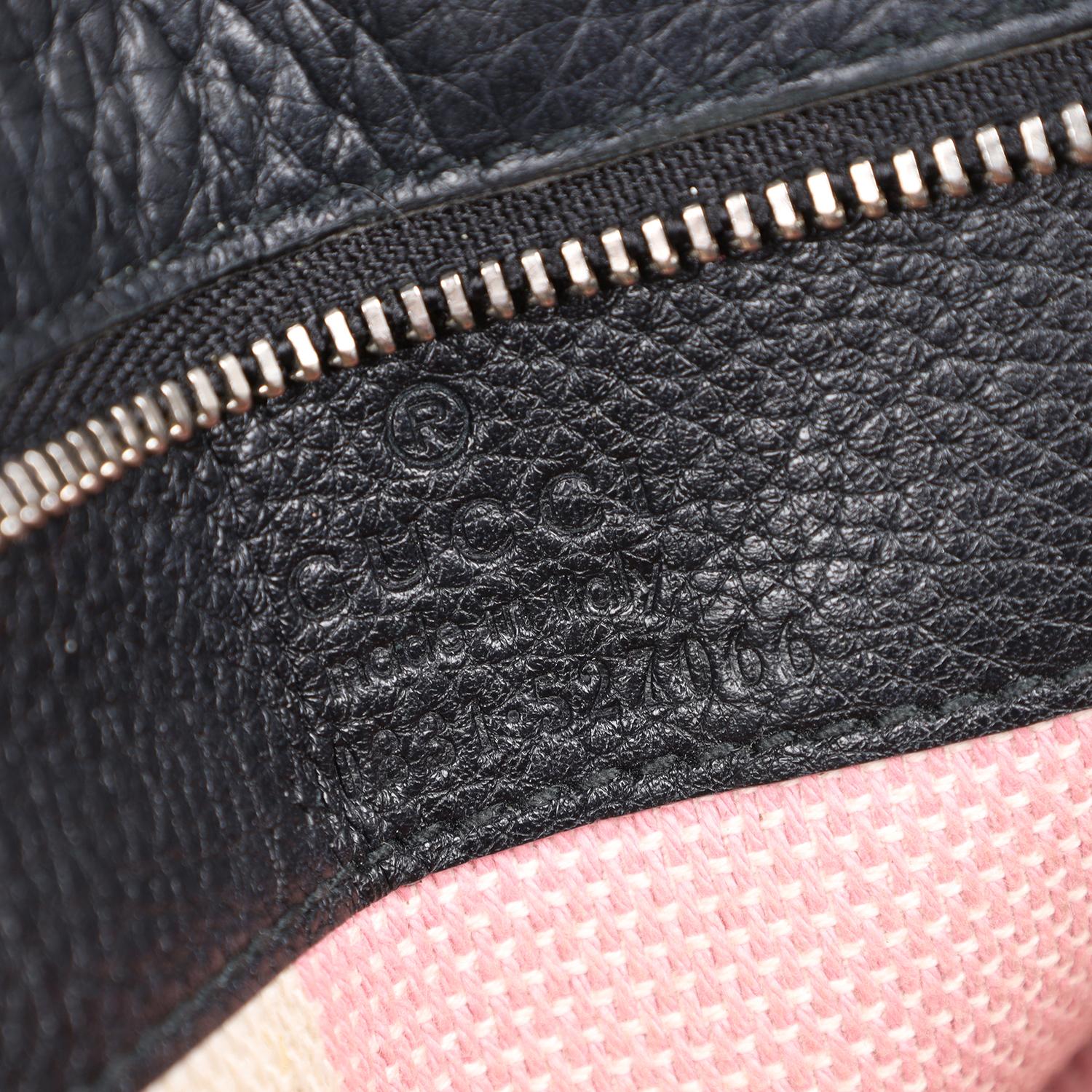 Bolso de asa superior Gucci Pebbled Calfskin Large Bamboo Daily Negro en venta 8