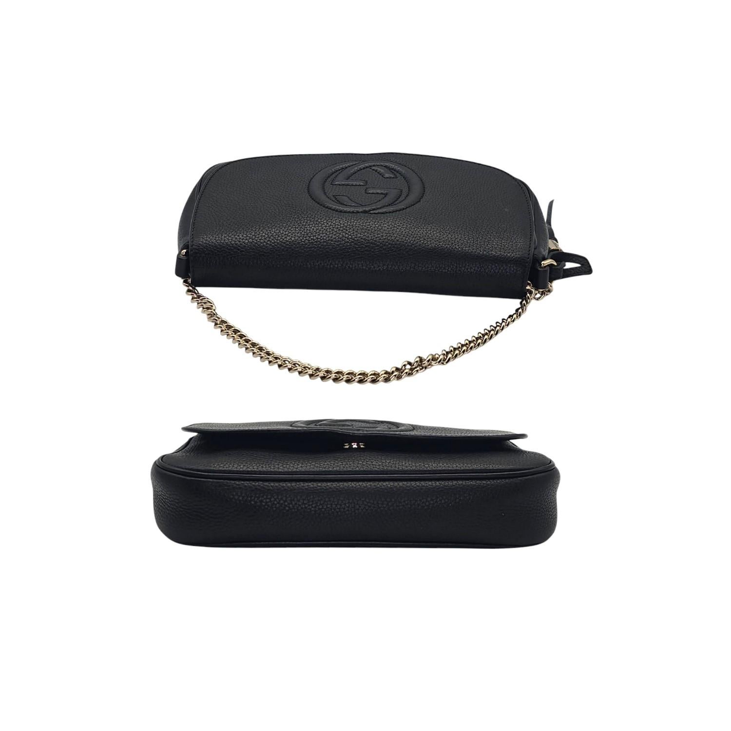 Bolso crossbody mediano con solapa Soho de piel de becerro granulada Gucci en venta 1