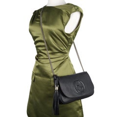 GUCCI Pebbled Calfskin Medium Soho Flap Crossbody Black