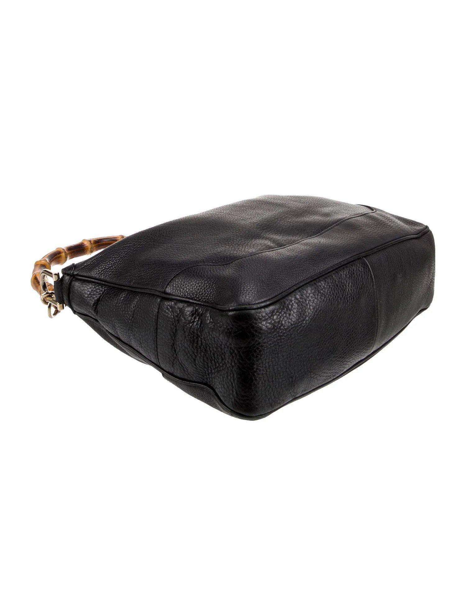 Women's Gucci Pebbled Leather Black Diana Bamboo Hobo Bag Medium For Sale