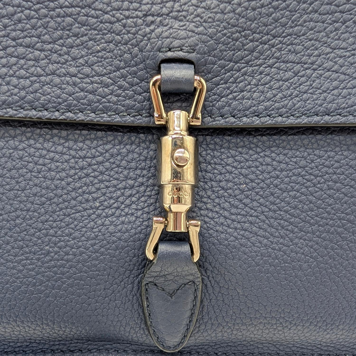 Mini Crossbody convertible Jackie suave de piel granulada de Gucci en venta 6