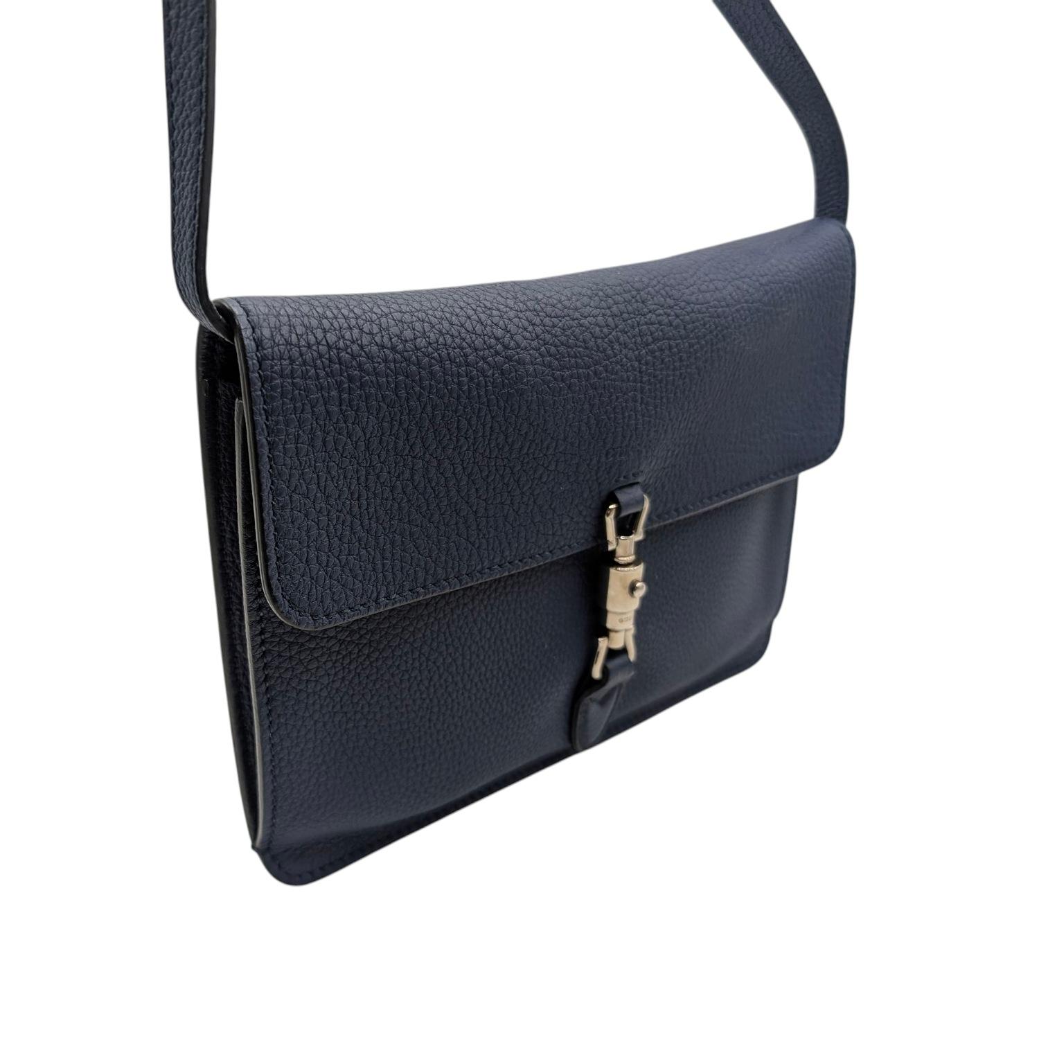 Mini Crossbody convertible Jackie suave de piel granulada de Gucci en venta 3