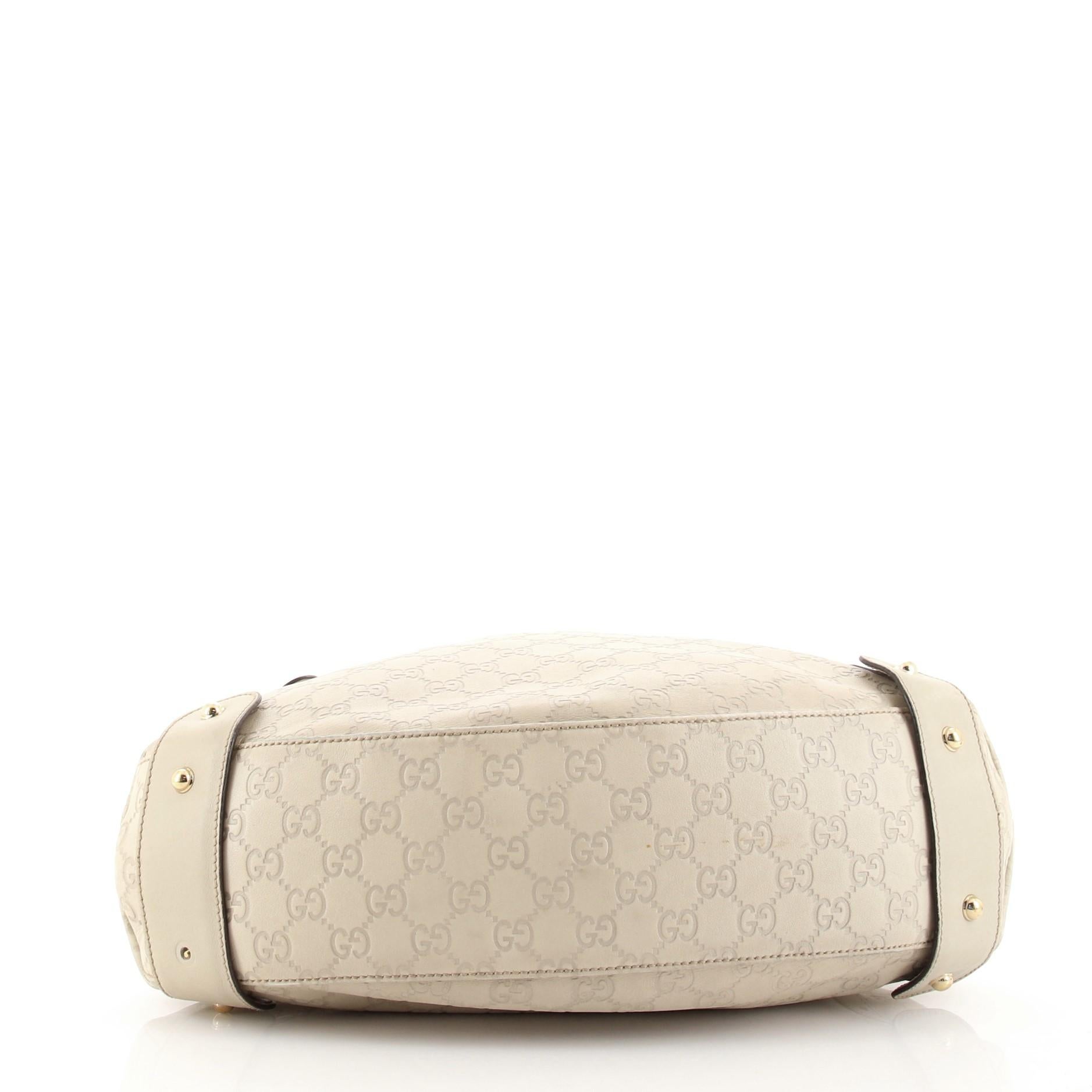Gucci Pelham Umhängetasche Guccissima aus Leder im Zustand „Relativ gut“ in NY, NY