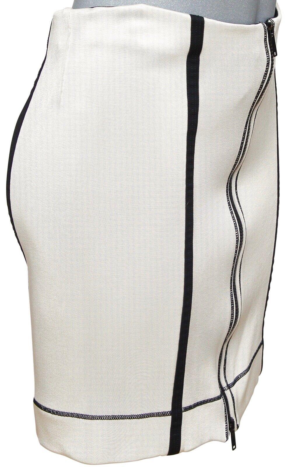 Women's GUCCI Pencil Skirt Bodycon Viscose Zipper Ivory Black Sz 40 For Sale